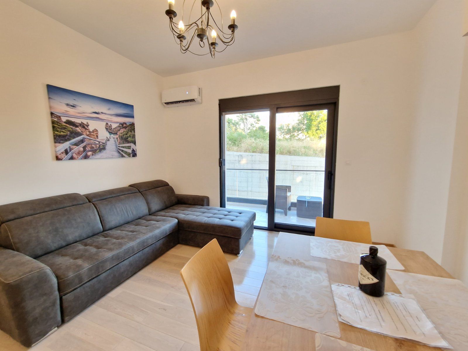 Apartman Layla (Stan na dan) - Amfora Real Estate