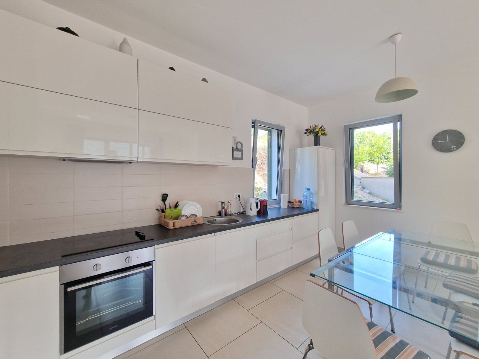 Dvosoban stan sa pogledom na more, površine 83m2, u ekskluzivnom  kompleksu Lavender Bay, Kotor(Morinje) - Amfora Real Estate