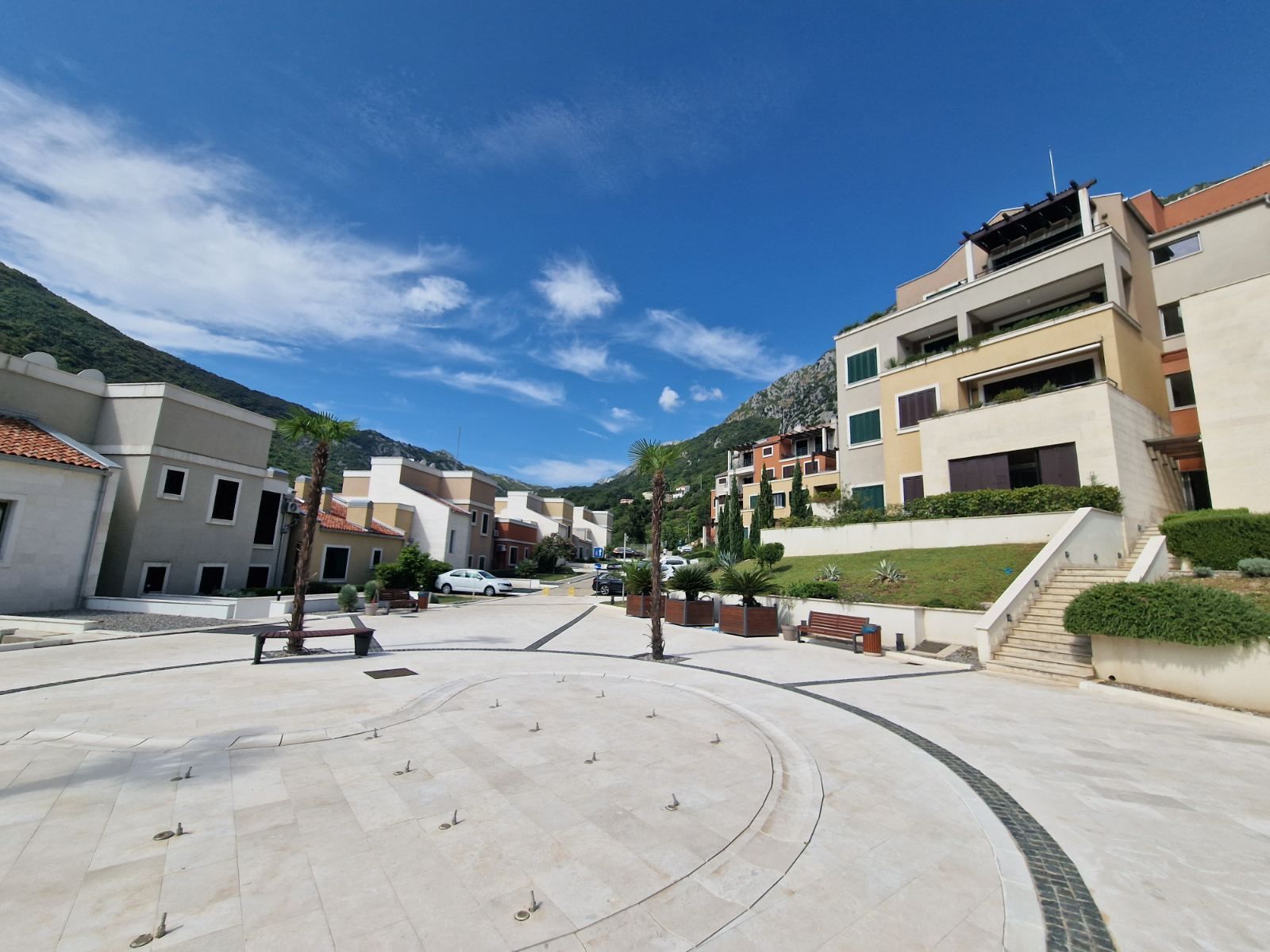 Dvosoban stan sa pogledom na more, površine 83m2, u ekskluzivnom  kompleksu Lavender Bay, Kotor(Morinje) - Amfora Real Estate