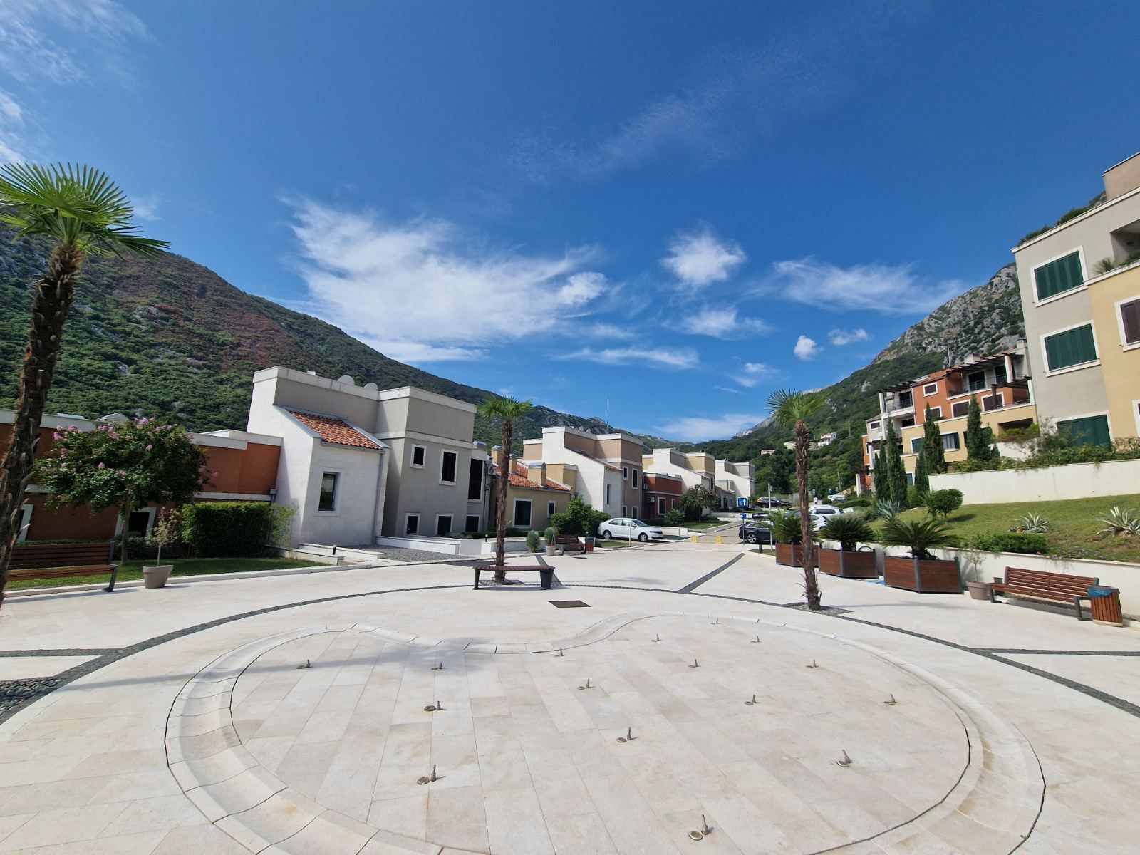 Dvosoban stan sa pogledom na more, površine 83m2, u ekskluzivnom  kompleksu Lavender Bay, Kotor(Morinje) - Amfora Real Estate