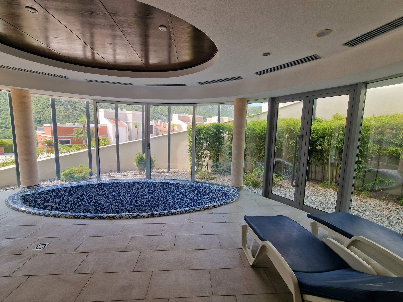 Dvosoban stan sa pogledom na more, površine 83m2, u ekskluzivnom  kompleksu Lavender Bay, Kotor(Morinje) - Amfora Real Estate