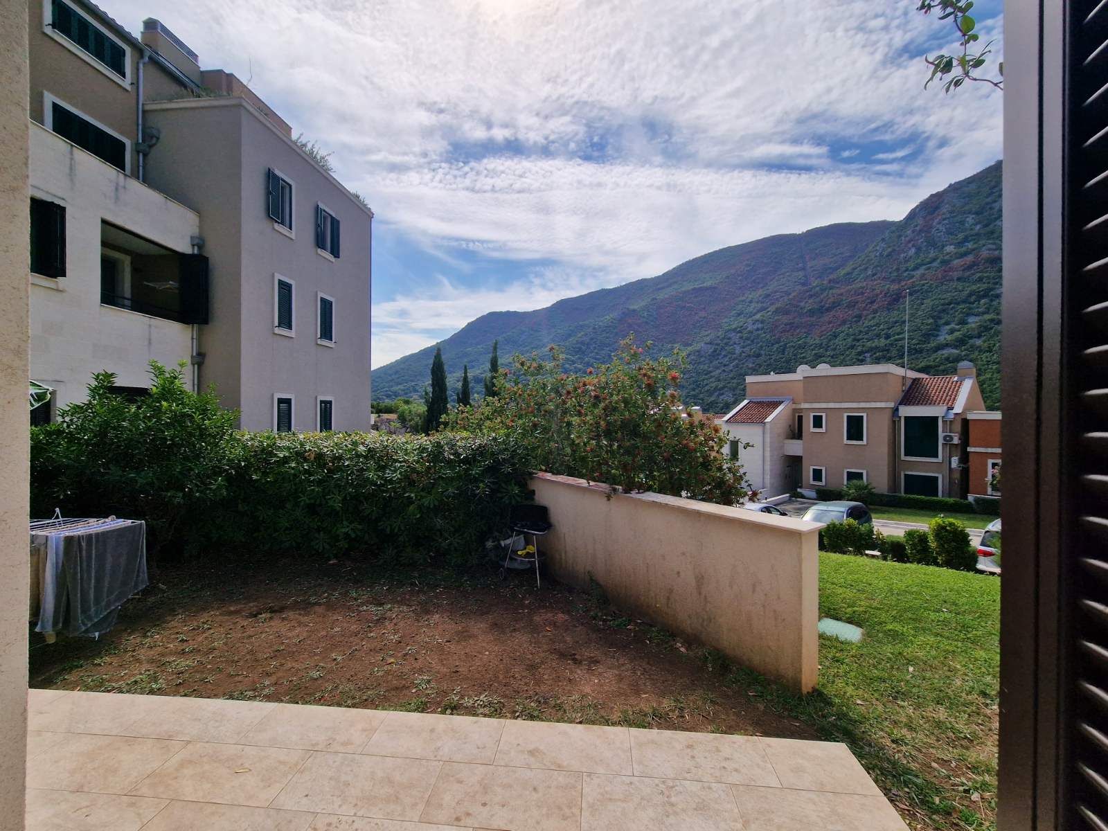 Dvosoban stan sa pogledom na more, površine 83m2, u ekskluzivnom  kompleksu Lavender Bay, Kotor(Morinje) - Amfora Real Estate