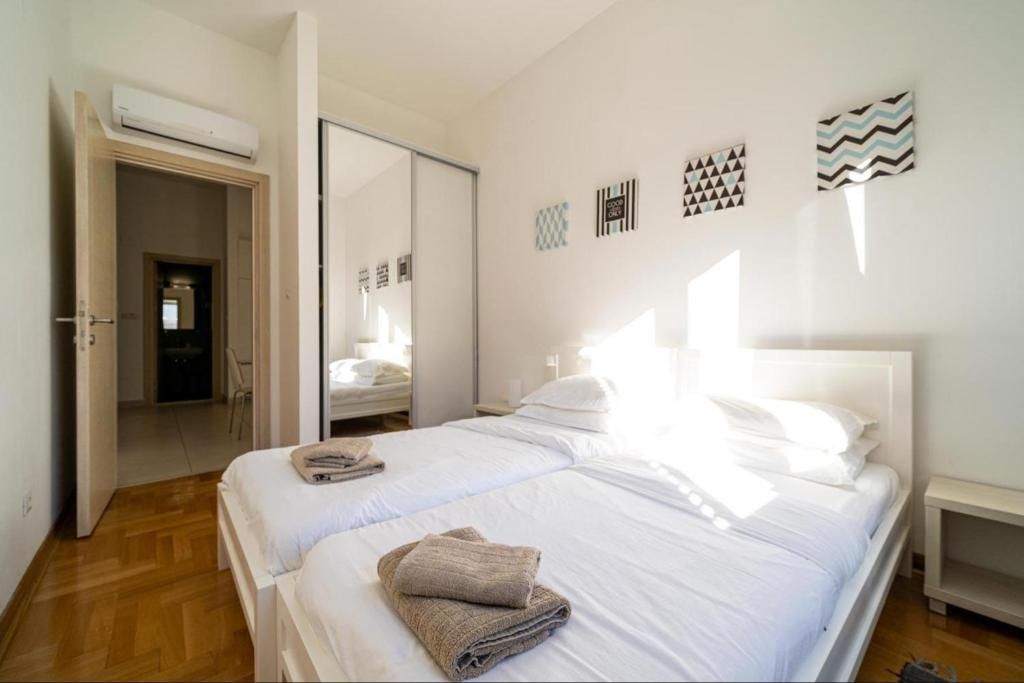 amforaproperty.com/Dvosoban stan  površine 84m2 plus zelena terasa gratis u ekskluzivnom  kompleksu Lavender Bay, Kotor(Morinje)