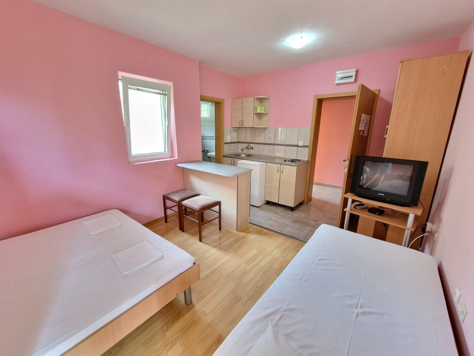 Kuća 500m2 sa pogledom na more,na 200m od mora,Buljarica. - Amfora Real Estate