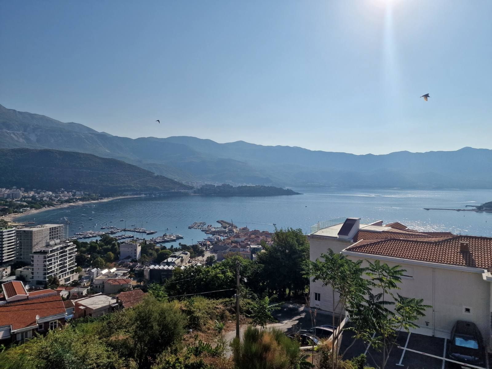 Jednosoban stan 69m2 sa panoramskim pogledom na more i grad,Vidikovac-Budva. - Amfora Real Estate