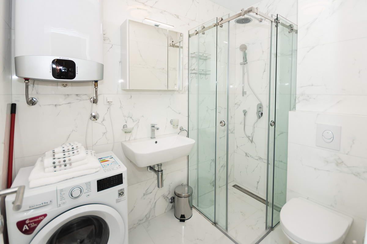 Jednosoban stan 45m2 fantastična lokacija,na samo 150 metara od mora..Budva - Amfora Real Estate