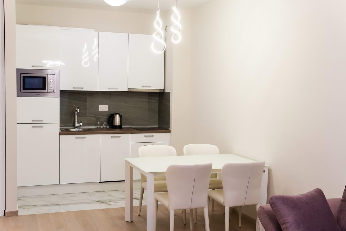 Jednosoban stan 45m2 fantastična lokacija,na samo 150 metara od mora..Budva - Amfora Real Estate