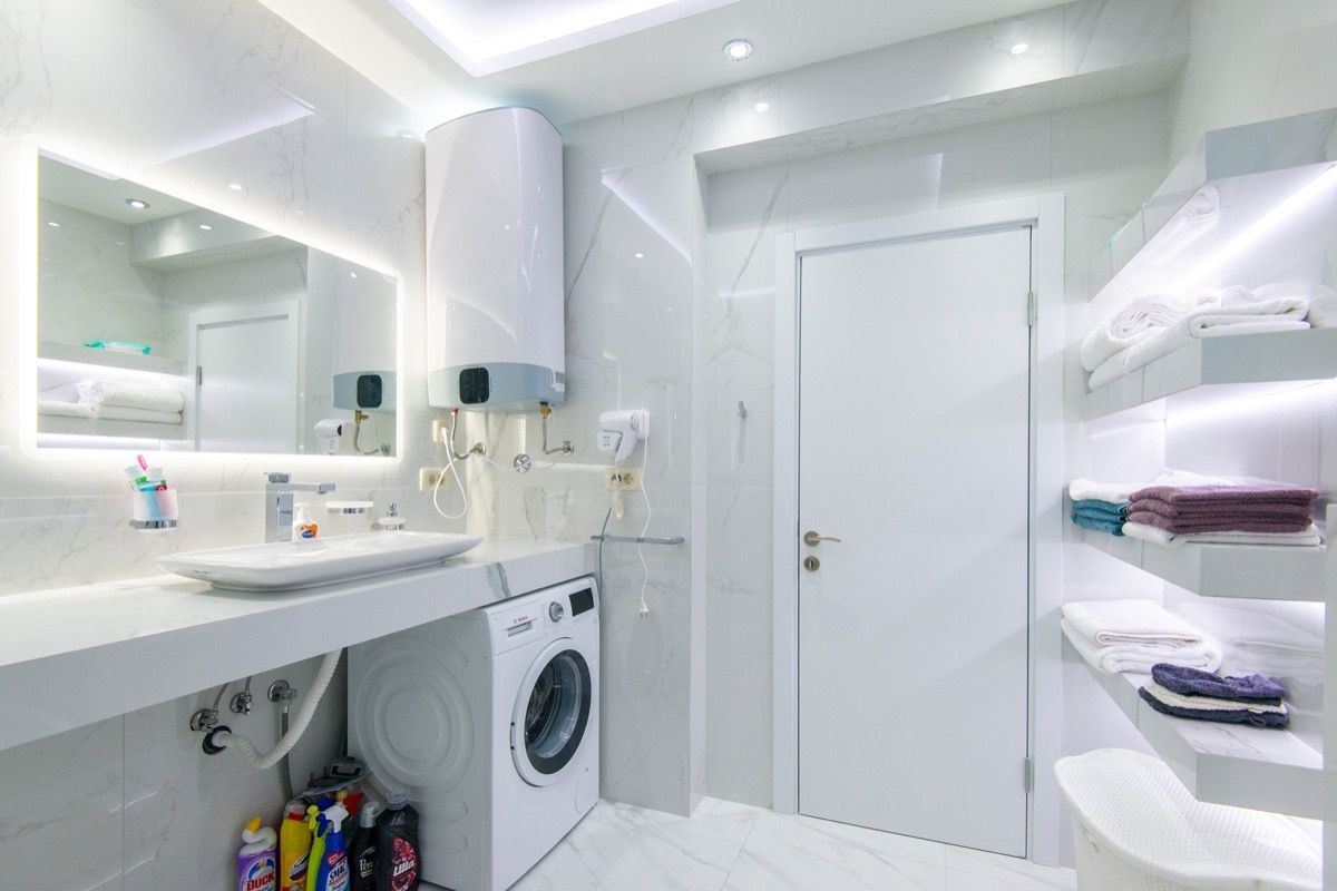 Ekskluzivan dvosoban stan 85m2 sa panoramskim pogledom na more i grad,na prvoj liniji mora,Rafailovici - Amfora Real Estate