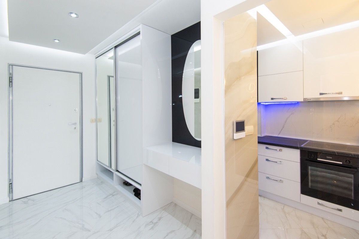 Ekskluzivan dvosoban stan 85m2 sa panoramskim pogledom na more i grad,na prvoj liniji mora,Rafailovici - Amfora Real Estate