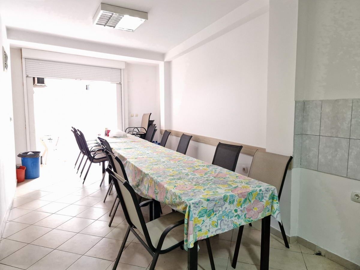 TROSPRATNA KUCA 460M2 SA POGLEDOM NA MORE,NA SAMO 300M OD MORA-BUDVA - Amfora Real Estate