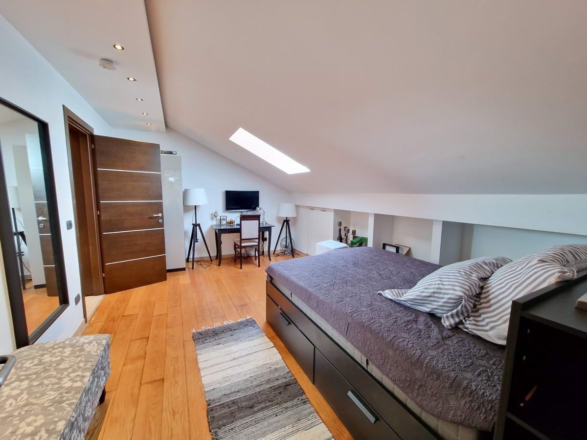 Luksuzan trosoban penthouse površine 230m2 na prvoj liniji mora,Rafailovici(Budva) - Amfora Real Estate