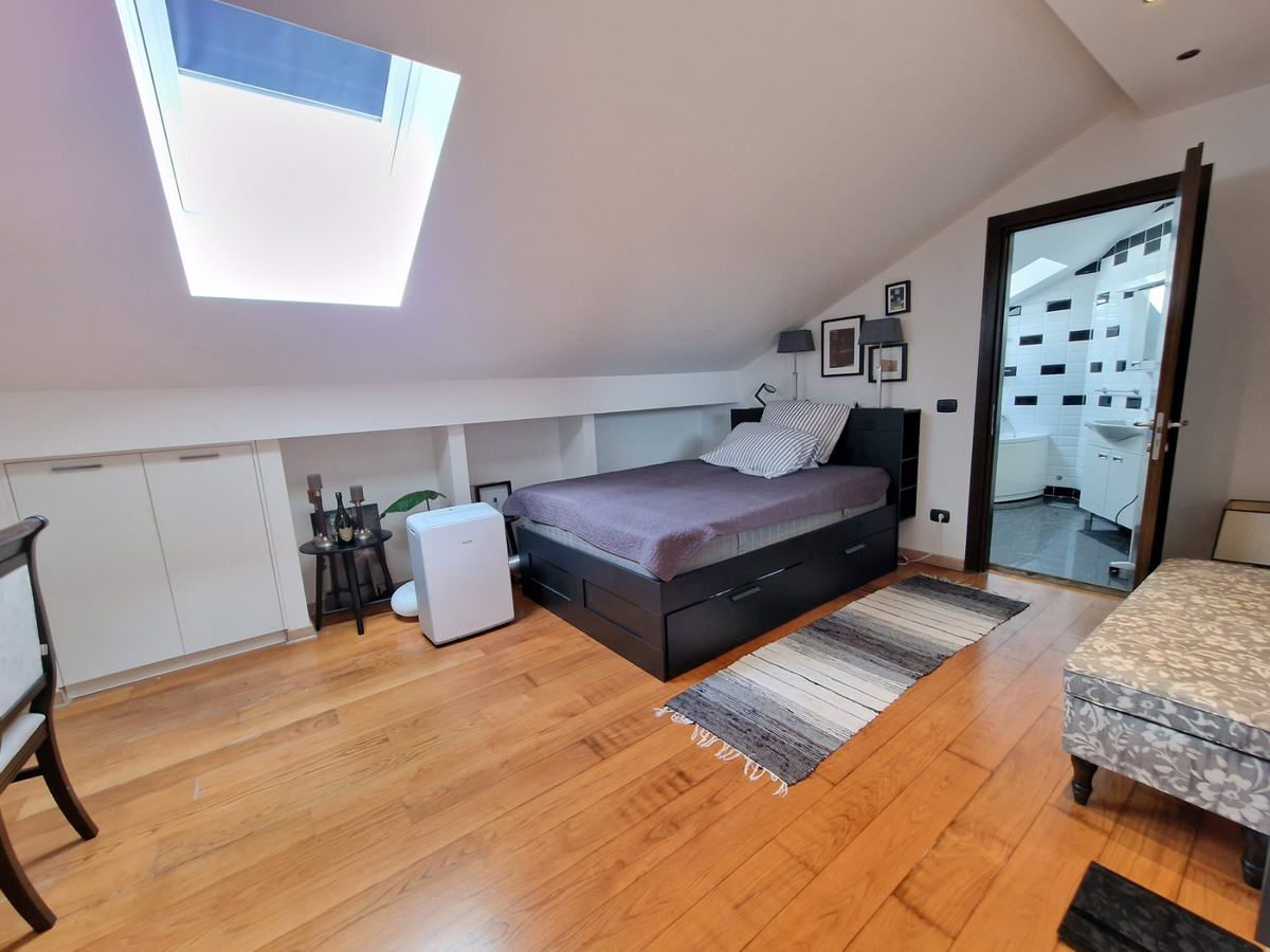 Luksuzan trosoban penthouse površine 230m2 na prvoj liniji mora,Rafailovici(Budva) - Amfora Real Estate