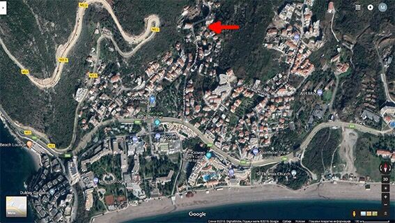 Na prodaju kuca sa dva apartmana 37m2 + 42m2 u Becicima. - Amfora Real Estate