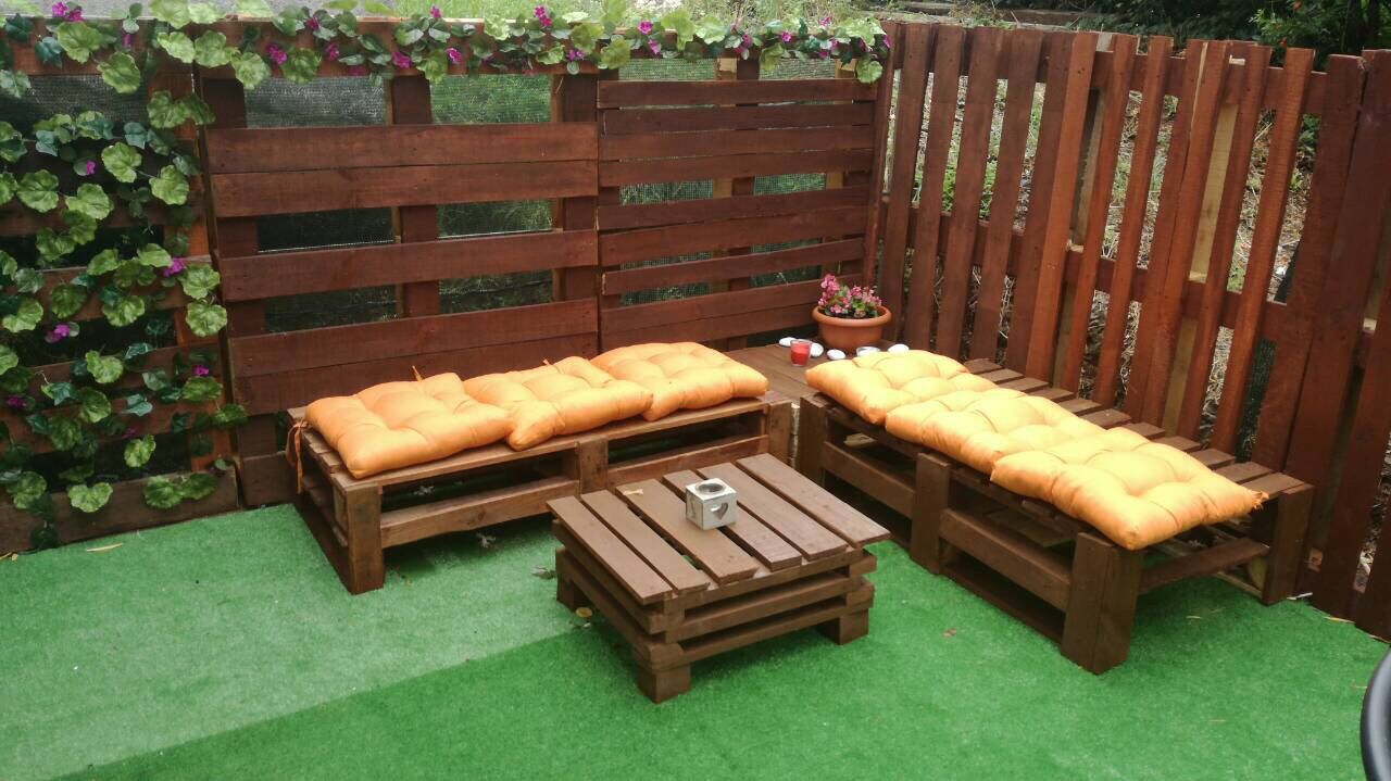 Na prodaju kuca sa dva apartmana 37m2 + 42m2 u Becicima. - Amfora Real Estate