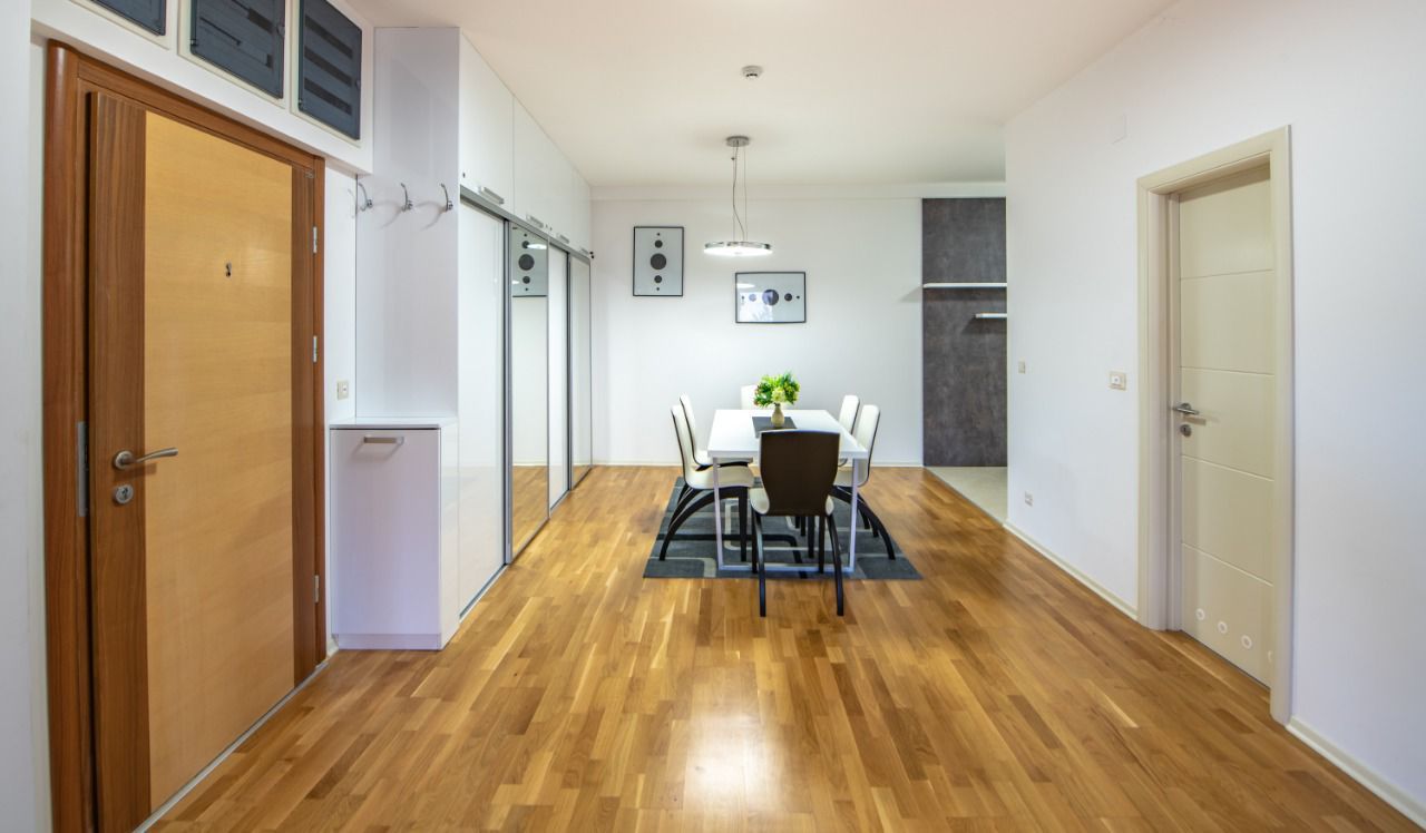 Lux dvosoban stan 93m2 sa pogledom,na ekskluzivnoj lokaciji, Bečići - Amfora Real Estate