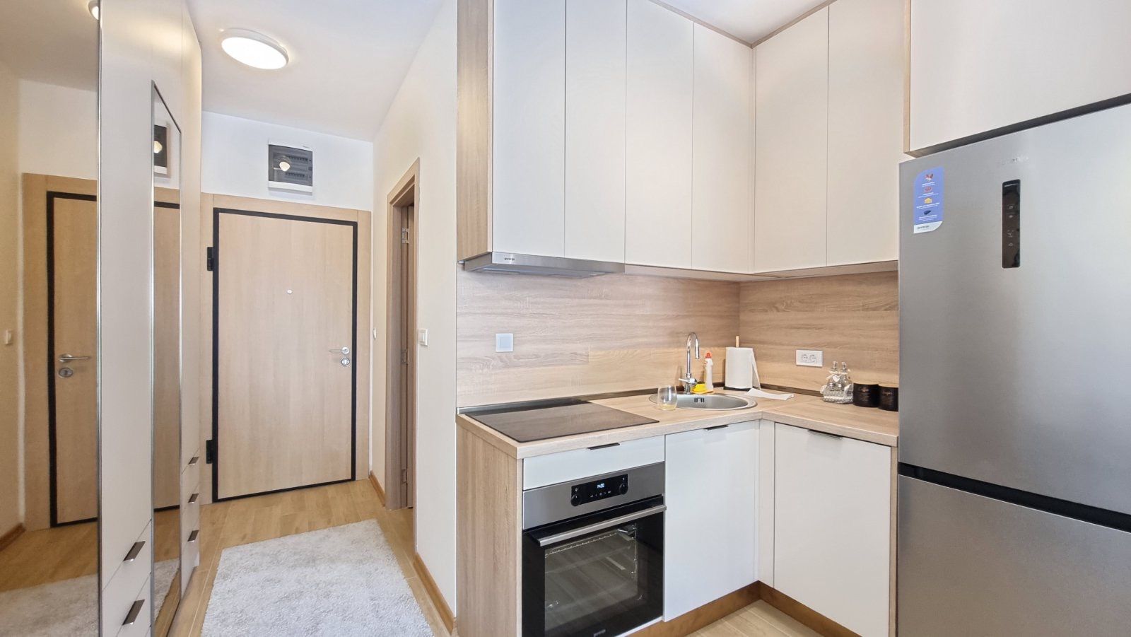 GARSONJERA  30M2 SA PRELEPIM POGLEDOM NA MORE I GRAD, U KOMPLEKSU THE OLD BAKERY, BUDVA - Amfora Real Estate