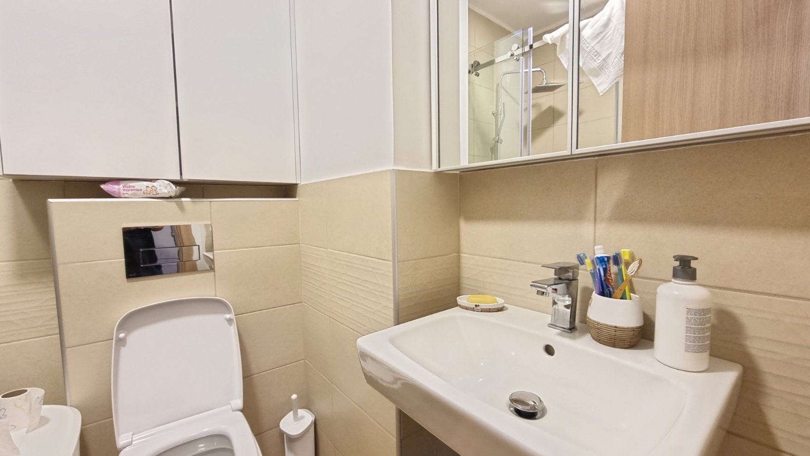 GARSONJERA  30M2 SA PRELEPIM POGLEDOM NA MORE I GRAD, U KOMPLEKSU THE OLD BAKERY, BUDVA - Amfora Real Estate