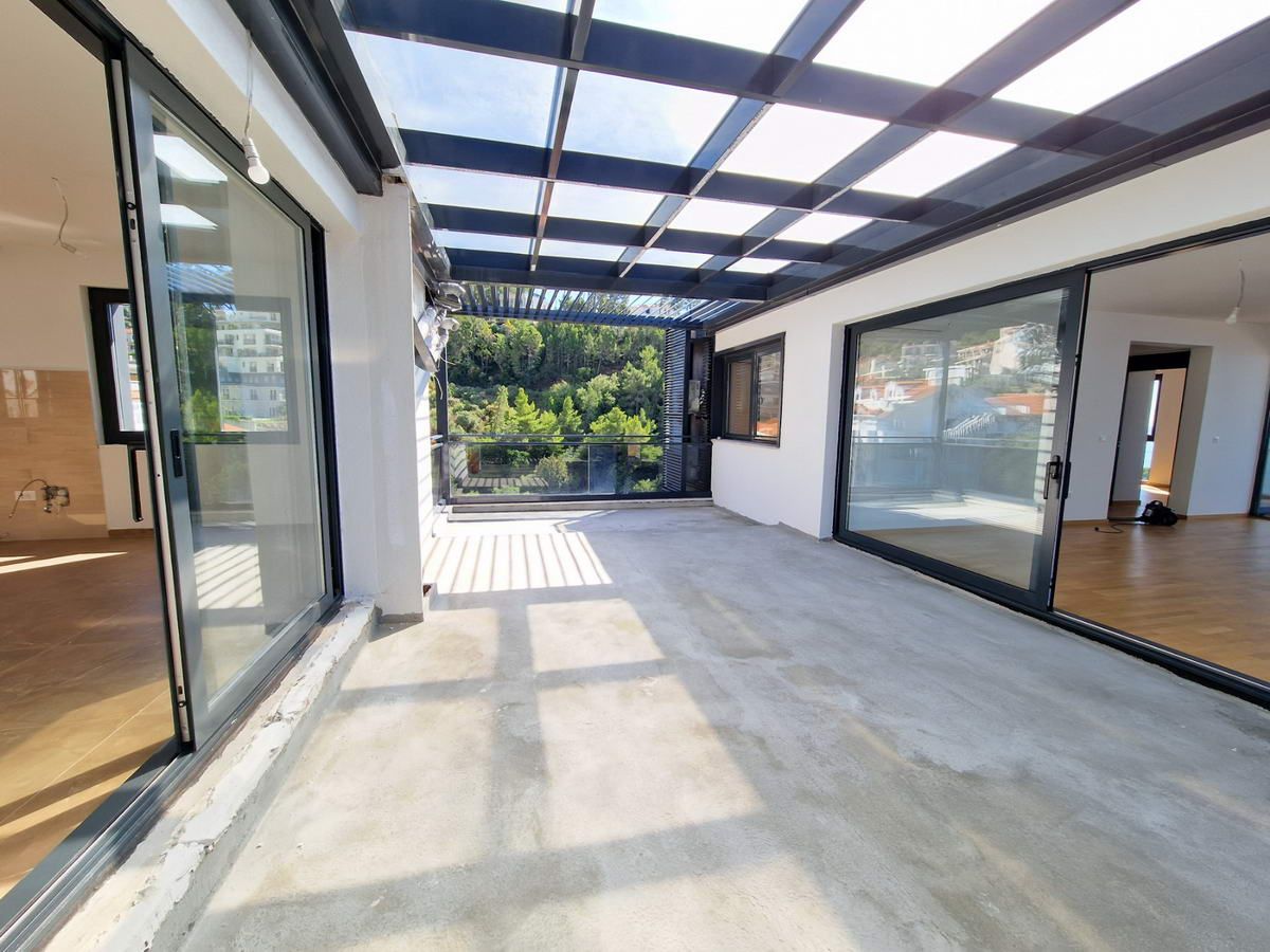 Stanovi u novogradnji na eksluzivnoj lokaciji, Sveti Stefan - Amfora Real Estate