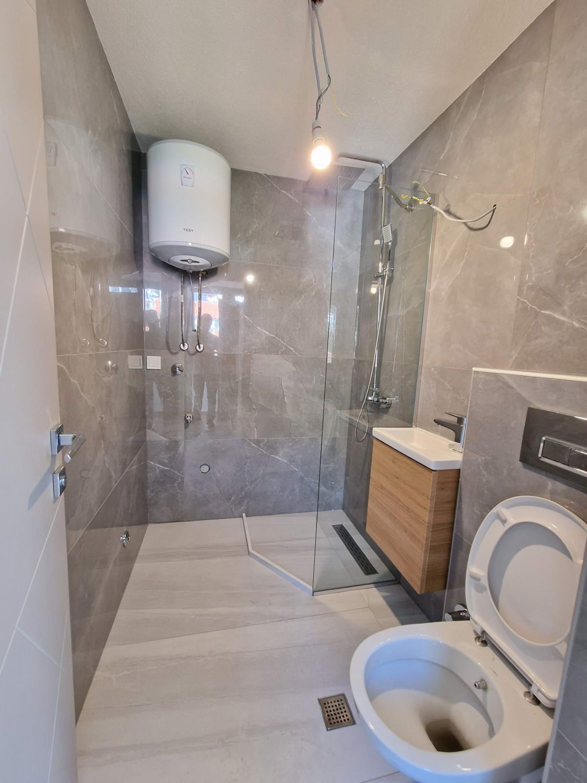 Stanovi u novogradnji na eksluzivnoj lokaciji, Sveti Stefan - Amfora Real Estate