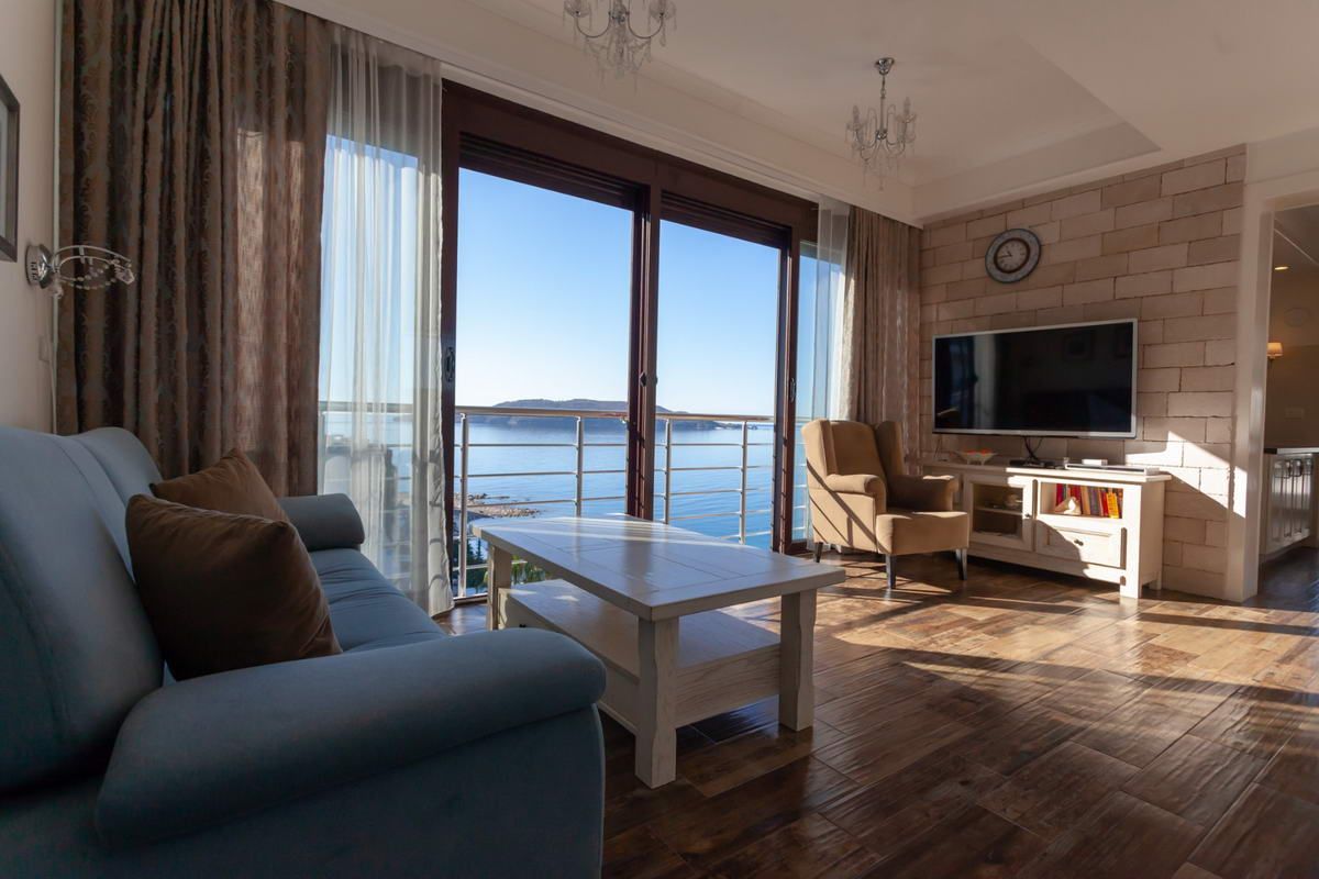 Penthouse 115m2 sa panoramskim pogledom na more, Rafailovići - Amfora Real Estate