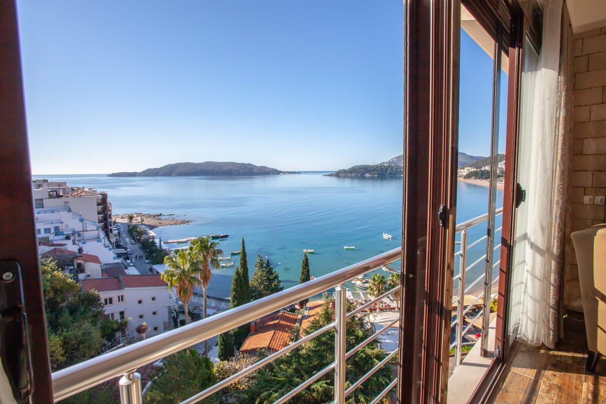 Penthouse 115m2 sa panoramskim pogledom na more, Rafailovići - Amfora Real Estate