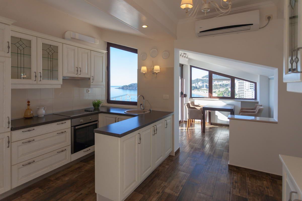 Penthouse 115m2 sa panoramskim pogledom na more, Rafailovići - Amfora Real Estate