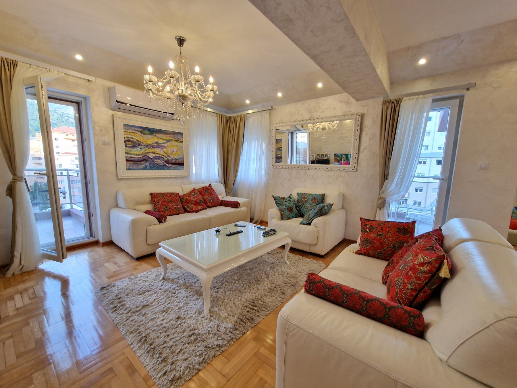 Luksuzan dvosoban stan 90m2 + garaza 20m2,Rozino-Budva. - Amfora Real Estate