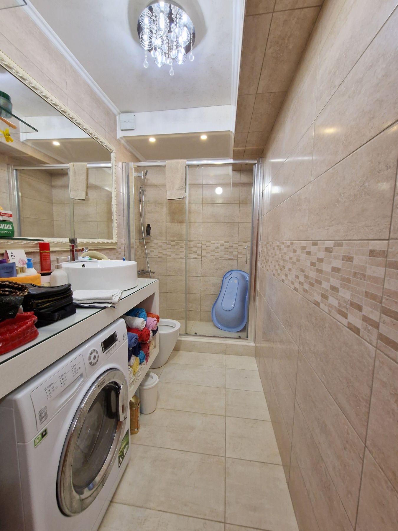 Luksuzan dvosoban stan 90m2 + garaza 20m2,Rozino-Budva. - Amfora Real Estate