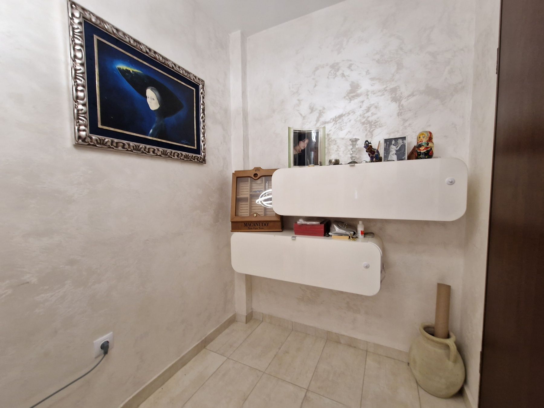 Luksuzan dvosoban stan 90m2 + garaza 20m2,Rozino-Budva. - Amfora Real Estate