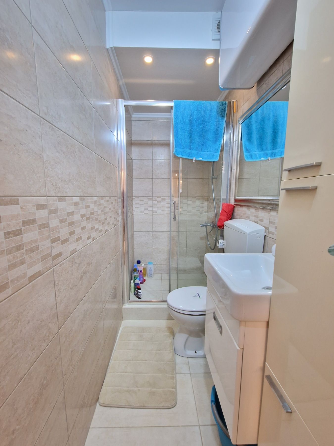 Luksuzan dvosoban stan 90m2 + garaza 20m2,Rozino-Budva. - Amfora Real Estate