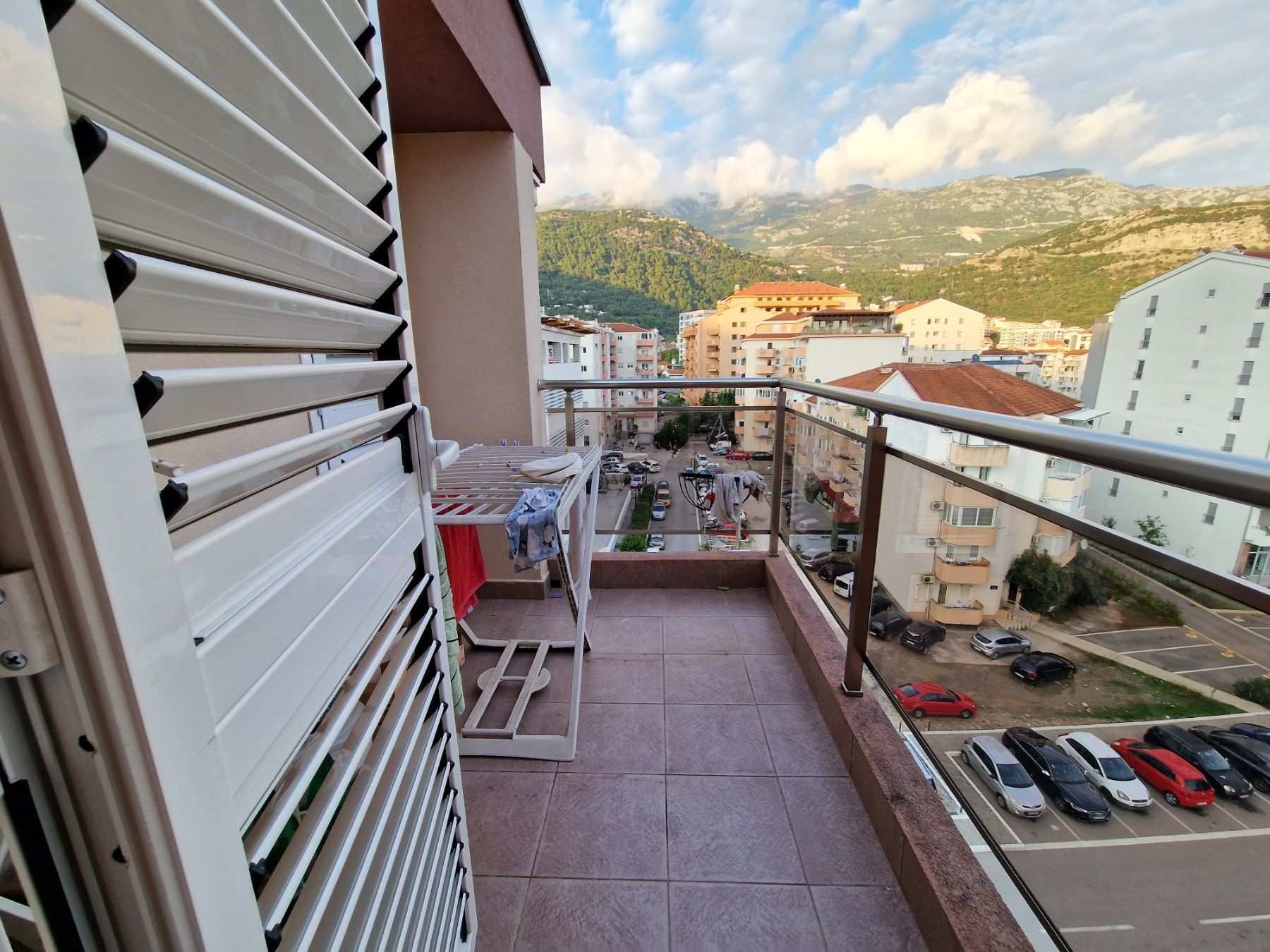 Luksuzan dvosoban stan 90m2 + garaza 20m2,Rozino-Budva. - Amfora Real Estate