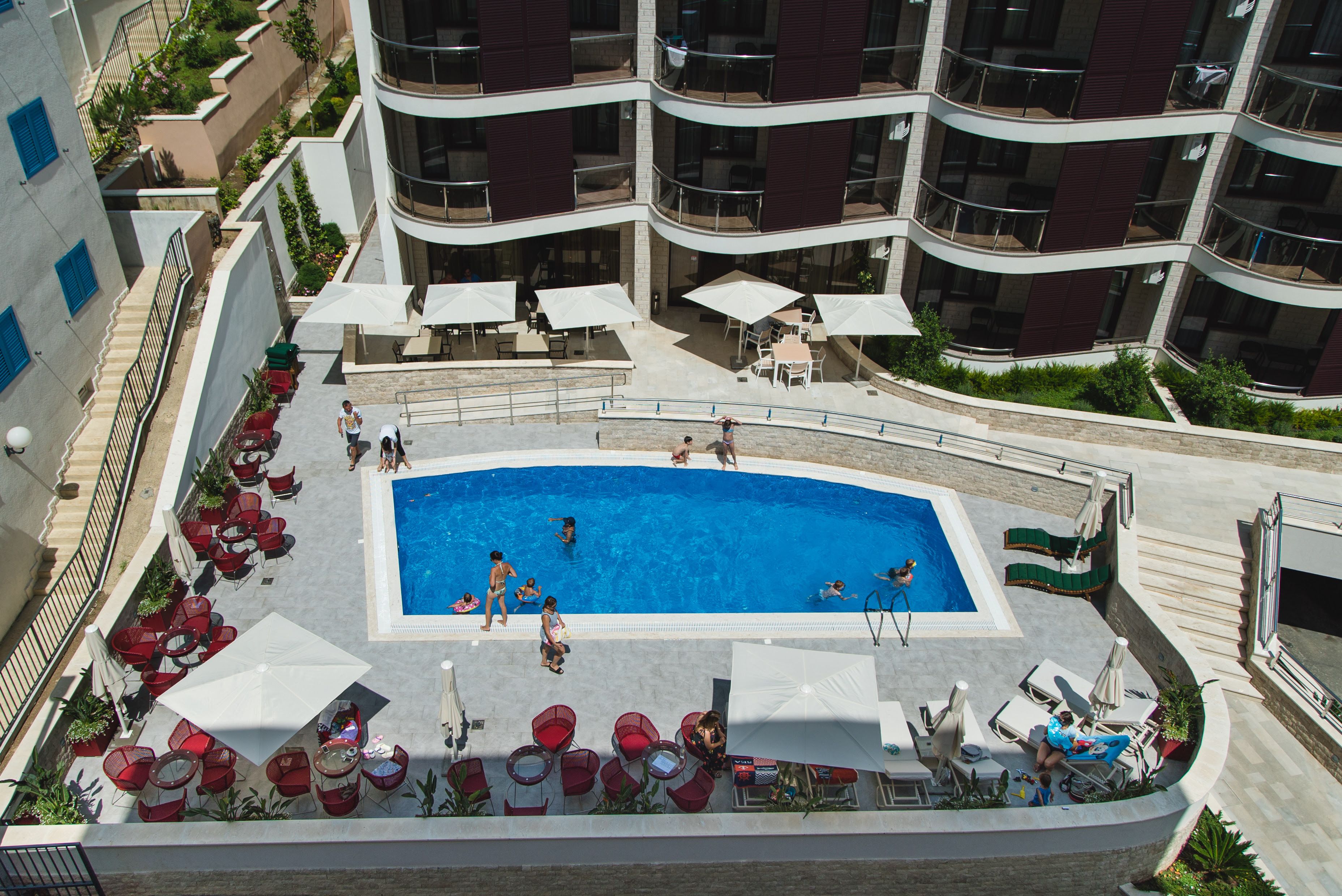 Nov jednosoban stan površine 72m2 sa pogledom na more,Anatolia 3, Bečići. - Amfora Real Estate