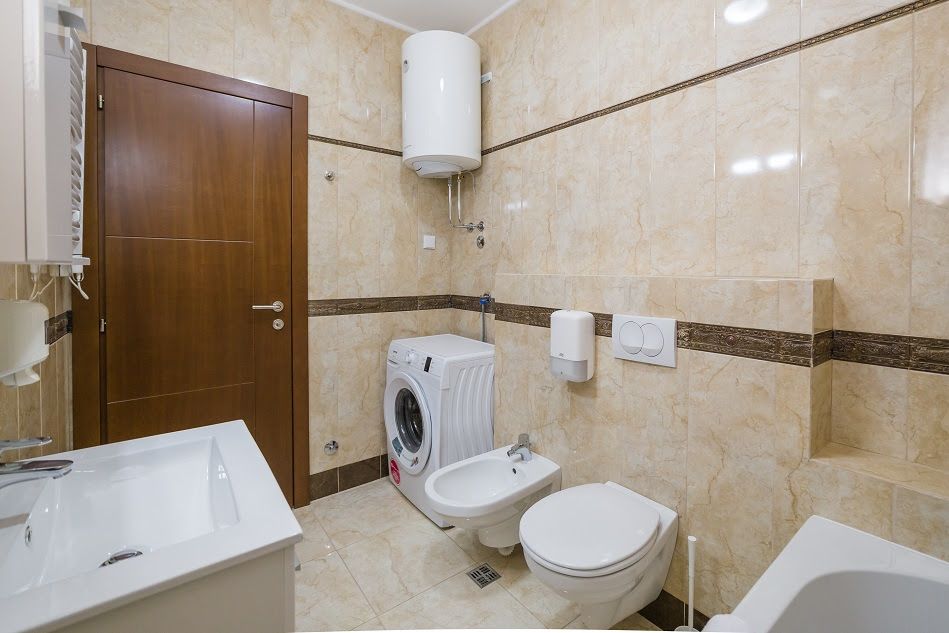 Nov dvosoban stan površine 95m2 sa pogledom na more u zgradi Anatolia 4, Bečići. - Amfora Real Estate