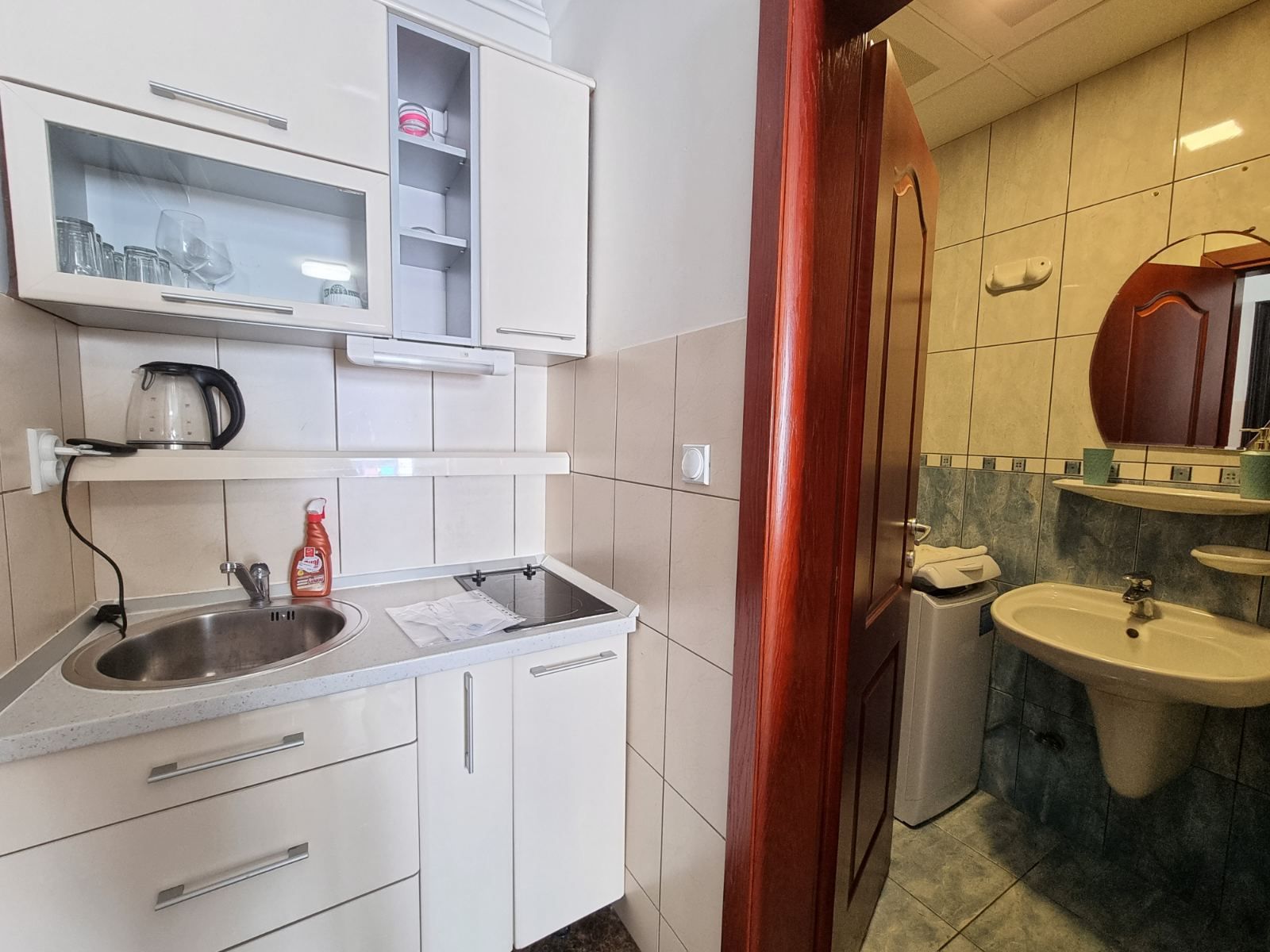 Studio apartman povrsine 28m2,Rozino-Budva. - Amfora Real Estate