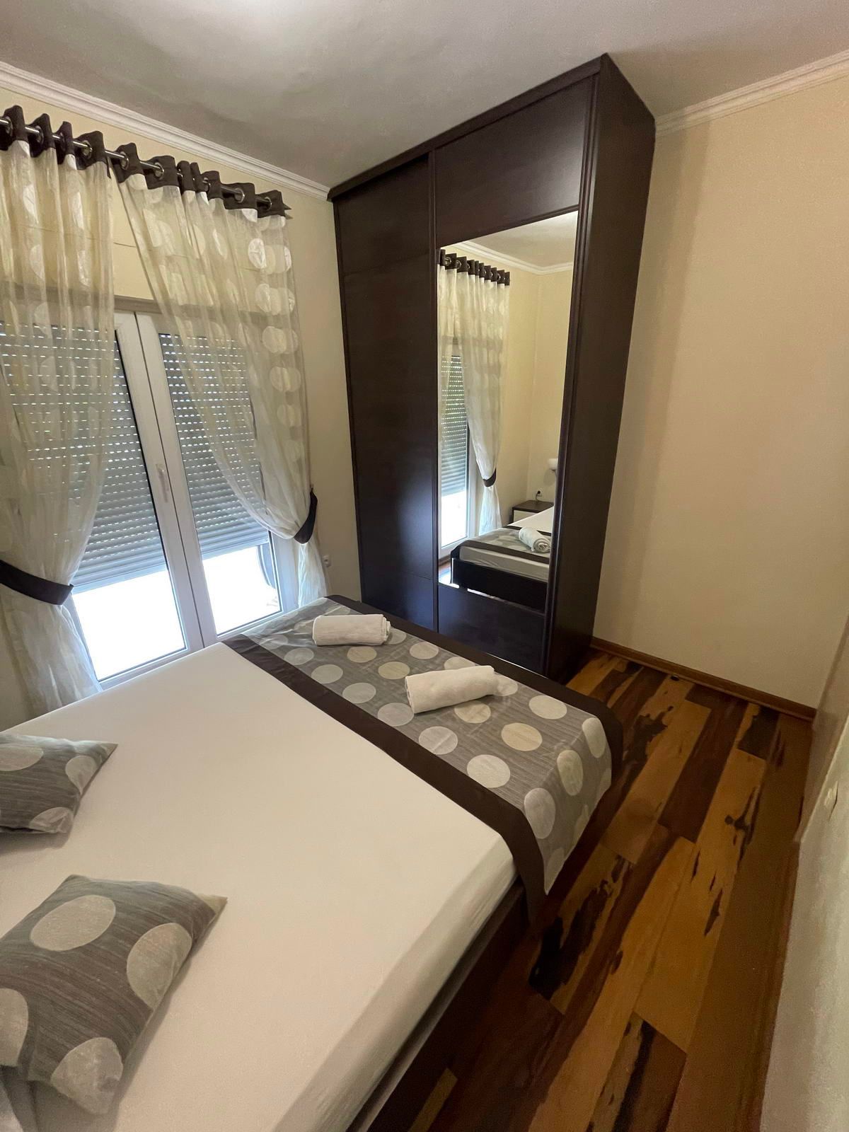 Dvospratna kuca 206m2 sa placem od 340m2 na fantastičnoj lokaciji,Jadranski put,Budva. - Amfora Real Estate