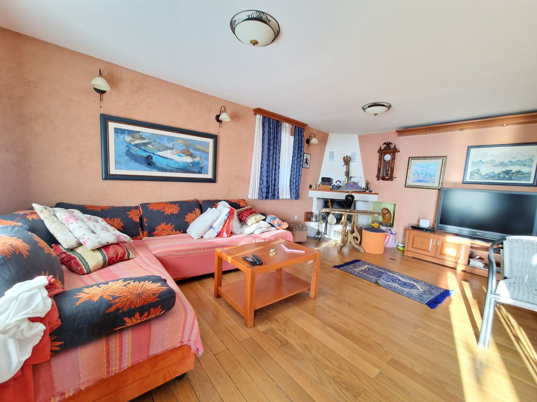 Kamena kuća sa prelepim pogledom na more u neposrednoj blizini Svetog Stefana-Čelobrdo (Na duzi vremenski period) - Amfora Real Estate