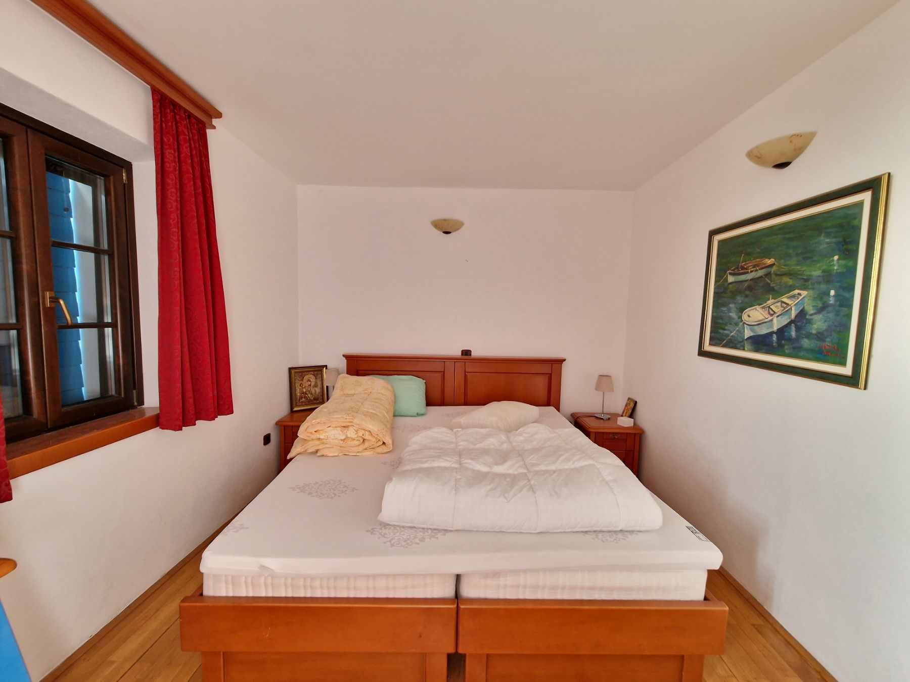 Kamena kuća sa prelepim pogledom na more u neposrednoj blizini Svetog Stefana-Čelobrdo (Na duzi vremenski period) - Amfora Real Estate