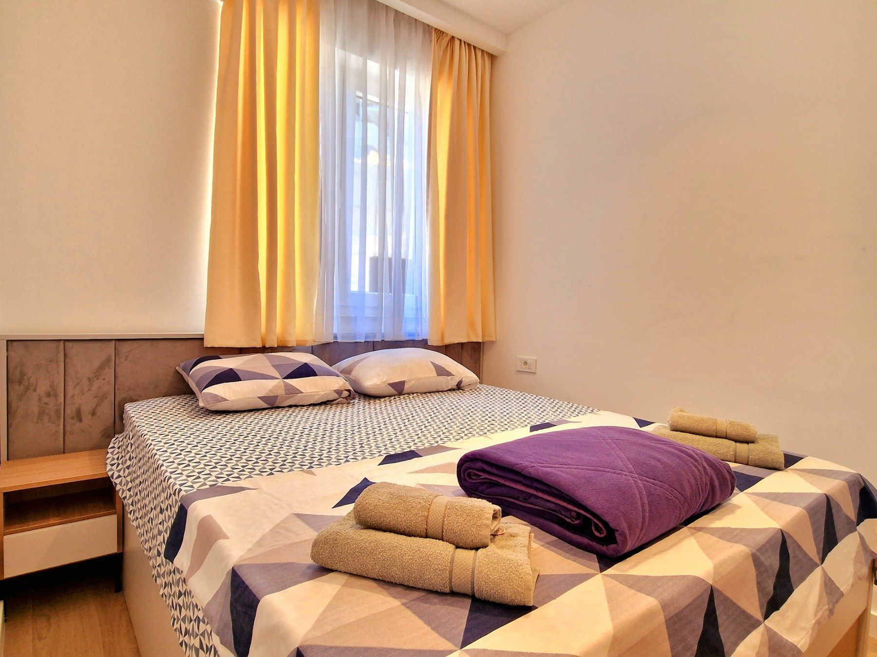 Luksuzan jednosoban stan 41m2,sa delimičnim pogledom na more ,Becici. - Amfora Real Estate