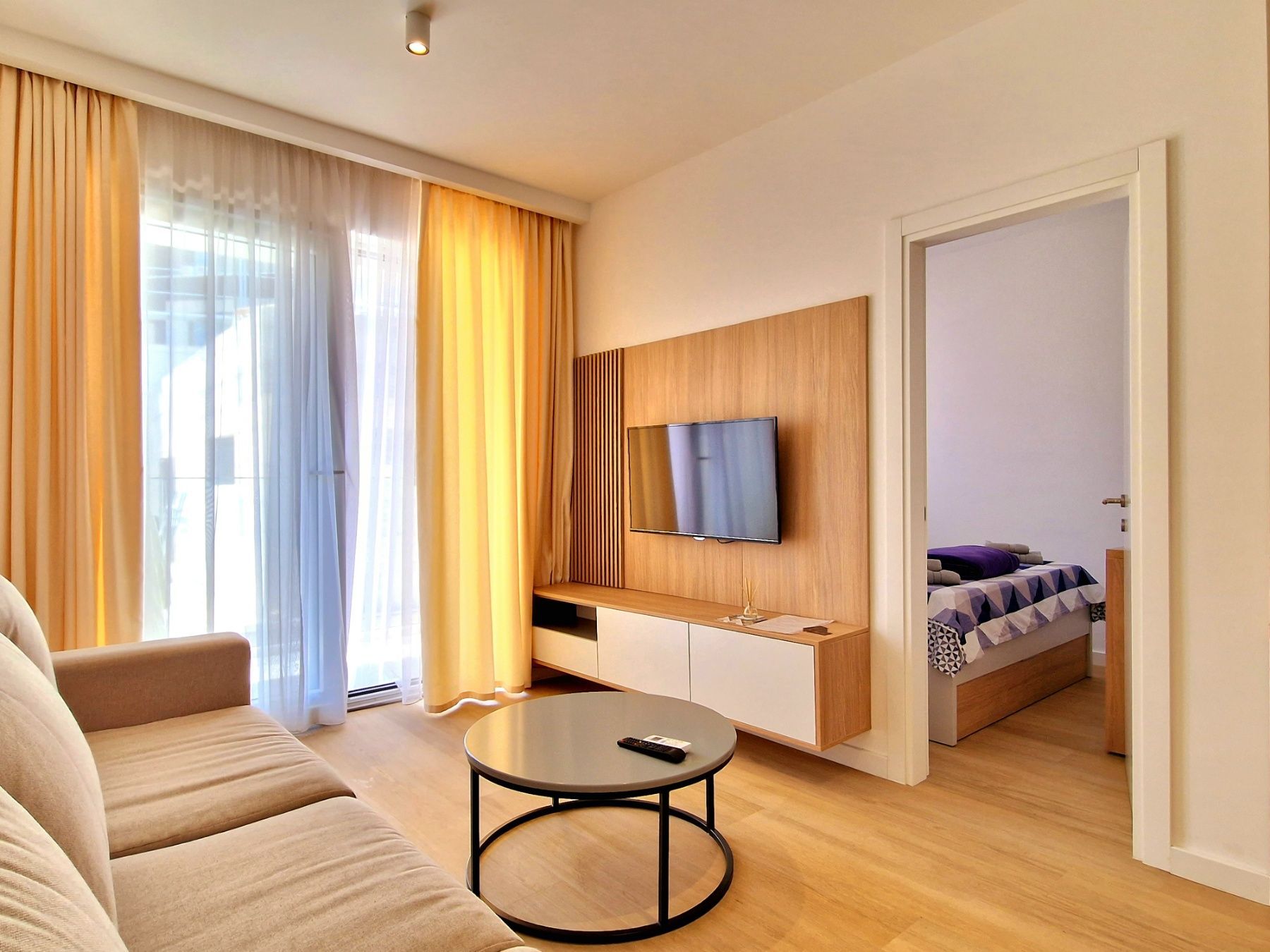 Luksuzan jednosoban stan 41m2,sa delimičnim pogledom na more ,Becici. - Amfora Real Estate