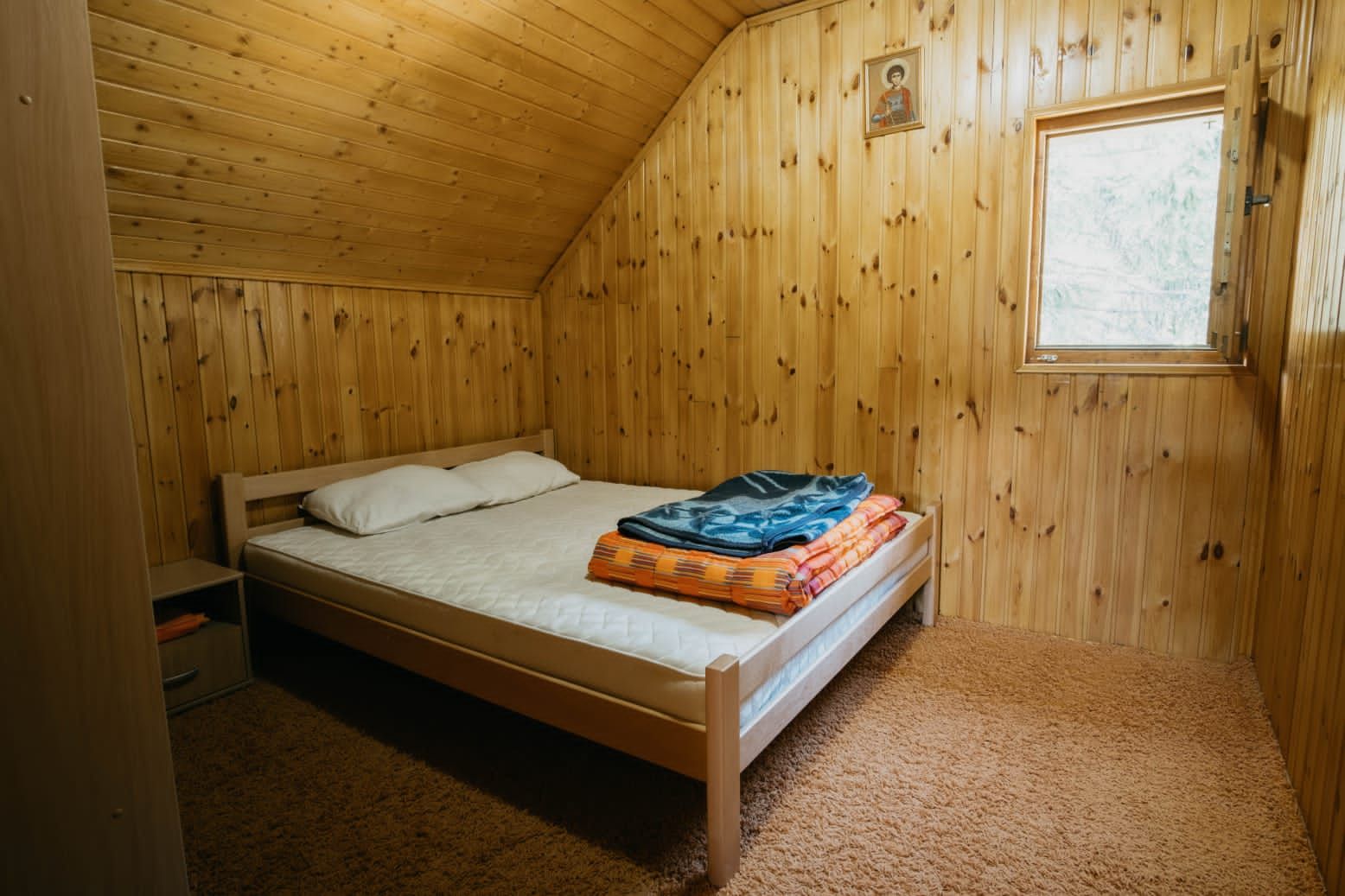 Prodaja vikendice 140 m² na placu 650 m² – Žabljak, 3 minuta od centra, direktan pristup sa magistrale - Amfora Real Estate