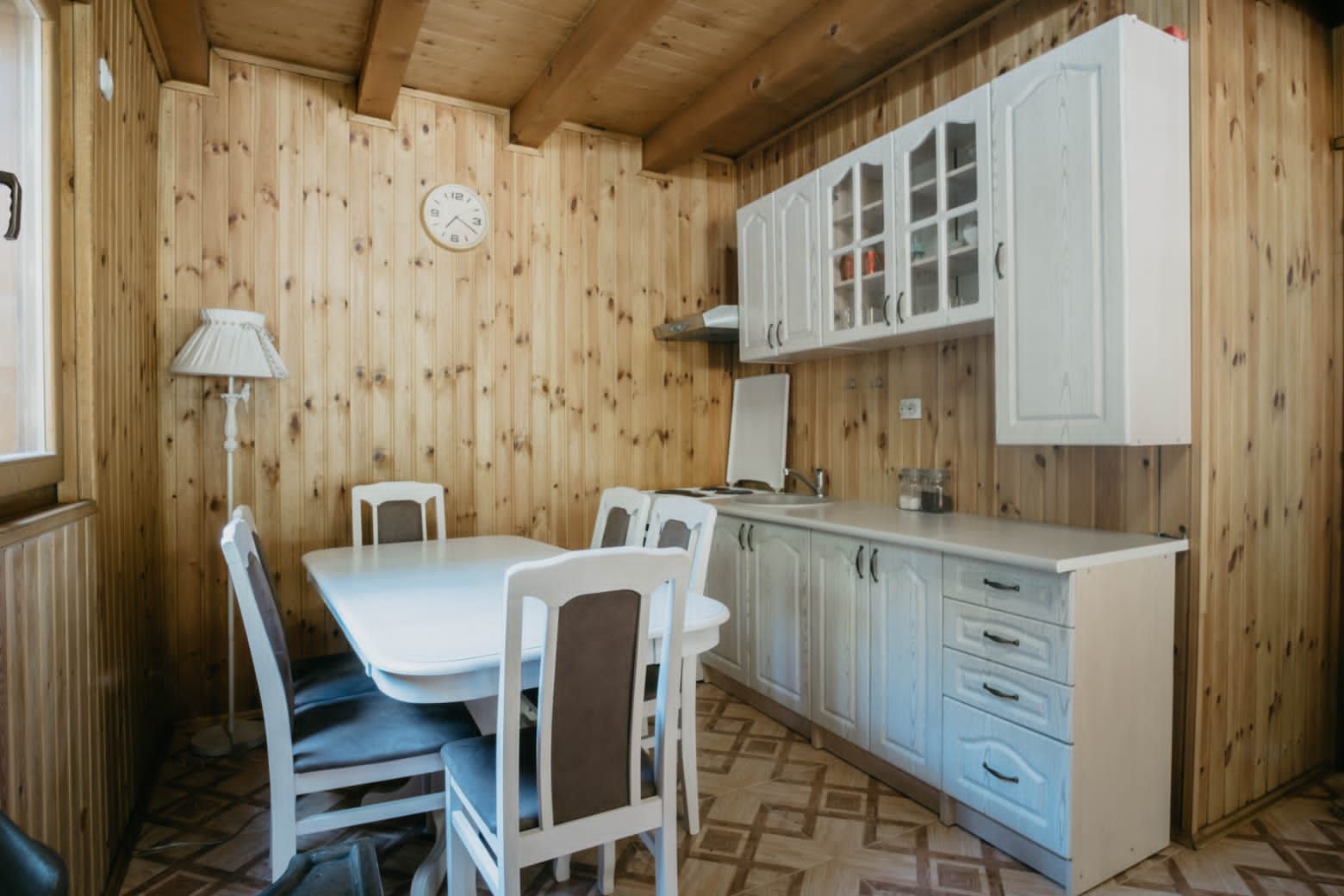 Prodaja vikendice 140 m² na placu 650 m² – Žabljak, 3 minuta od centra, direktan pristup sa magistrale - Amfora Real Estate