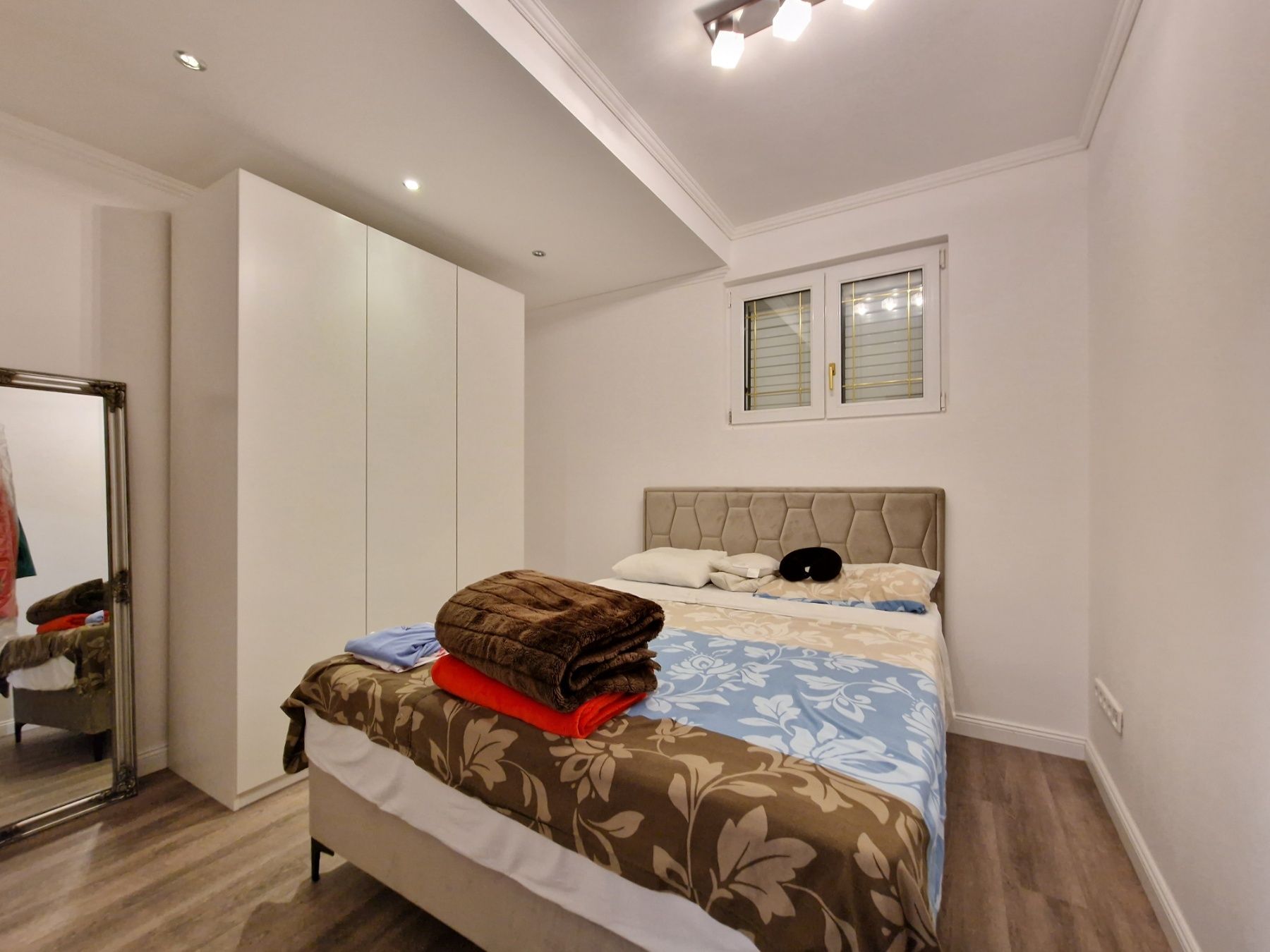 Prelepa dvospratna kuca 250m2 u naselju Podmaine,Budva. - Amfora Real Estate