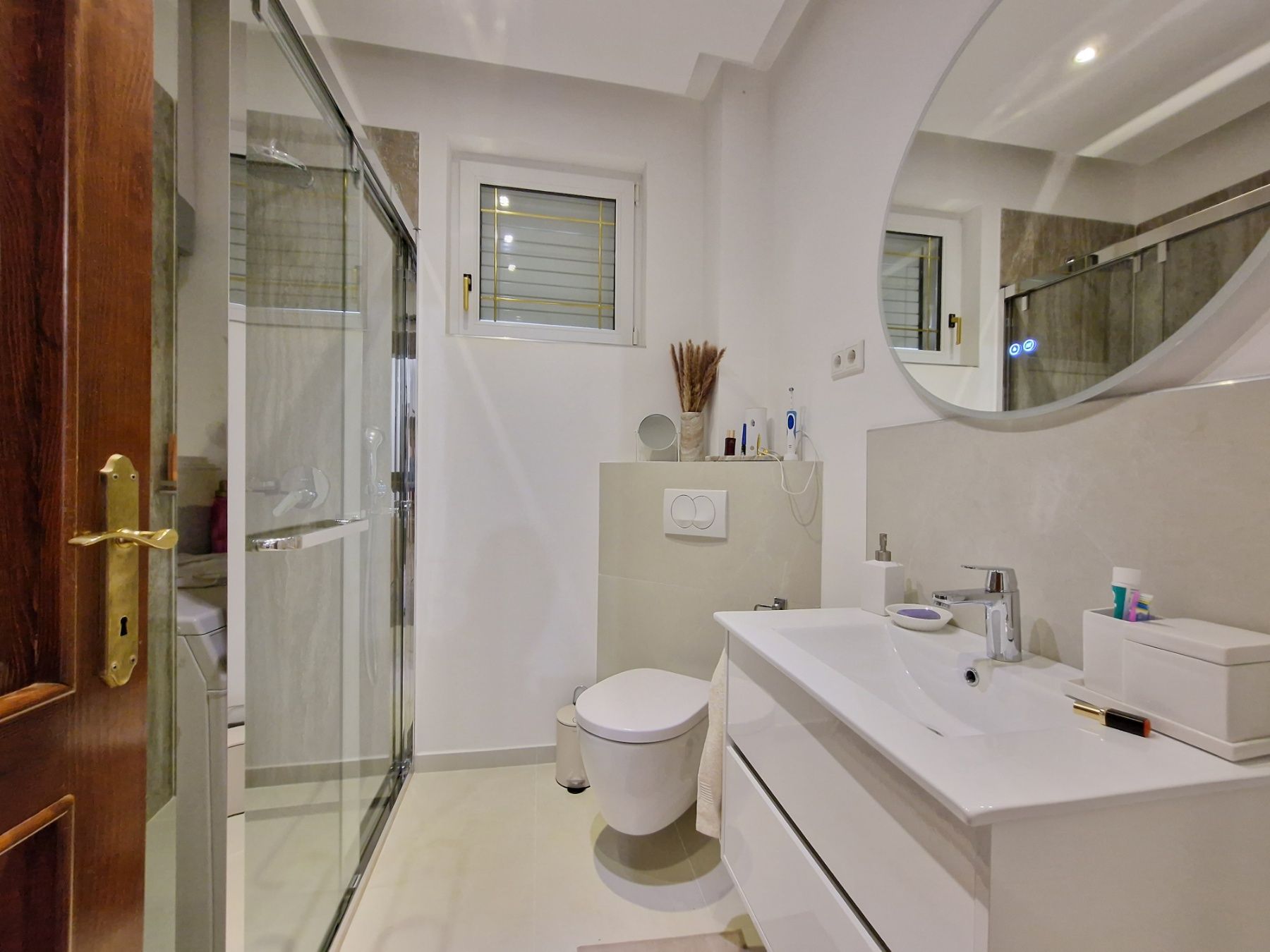 Prelepa dvospratna kuca 250m2 u naselju Podmaine,Budva. - Amfora Real Estate