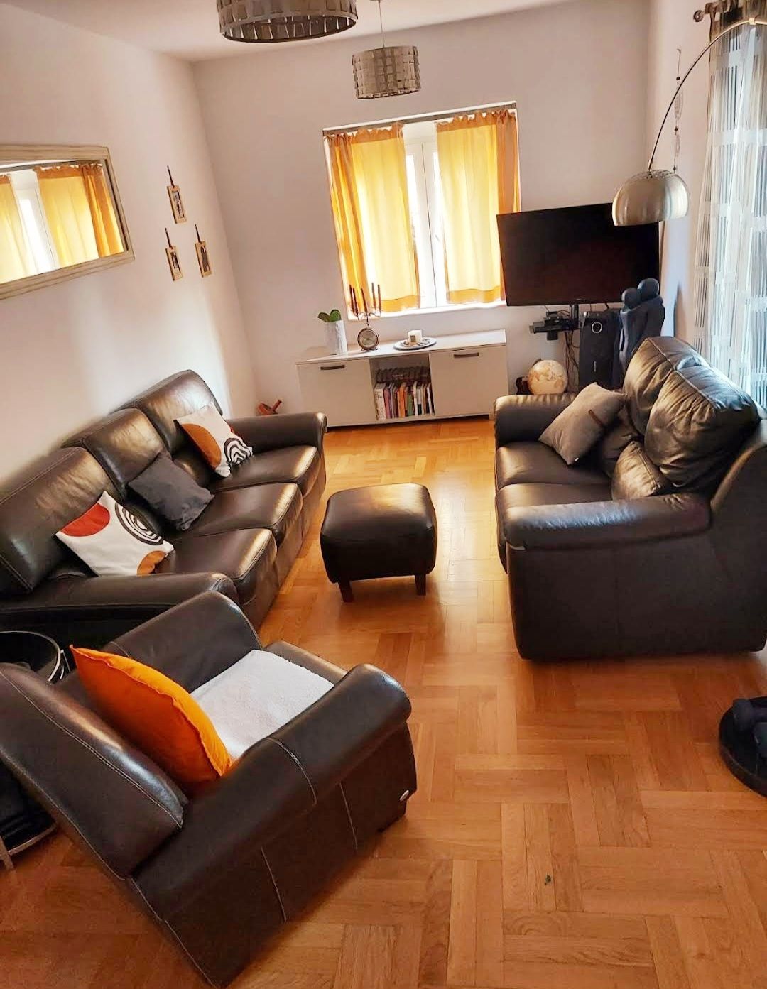 Kompletno opremljen dvosoban stan na sjajnoj poziciji Mrčevac-Tivat. (Na duzi vremenski period) - Amfora Real Estate