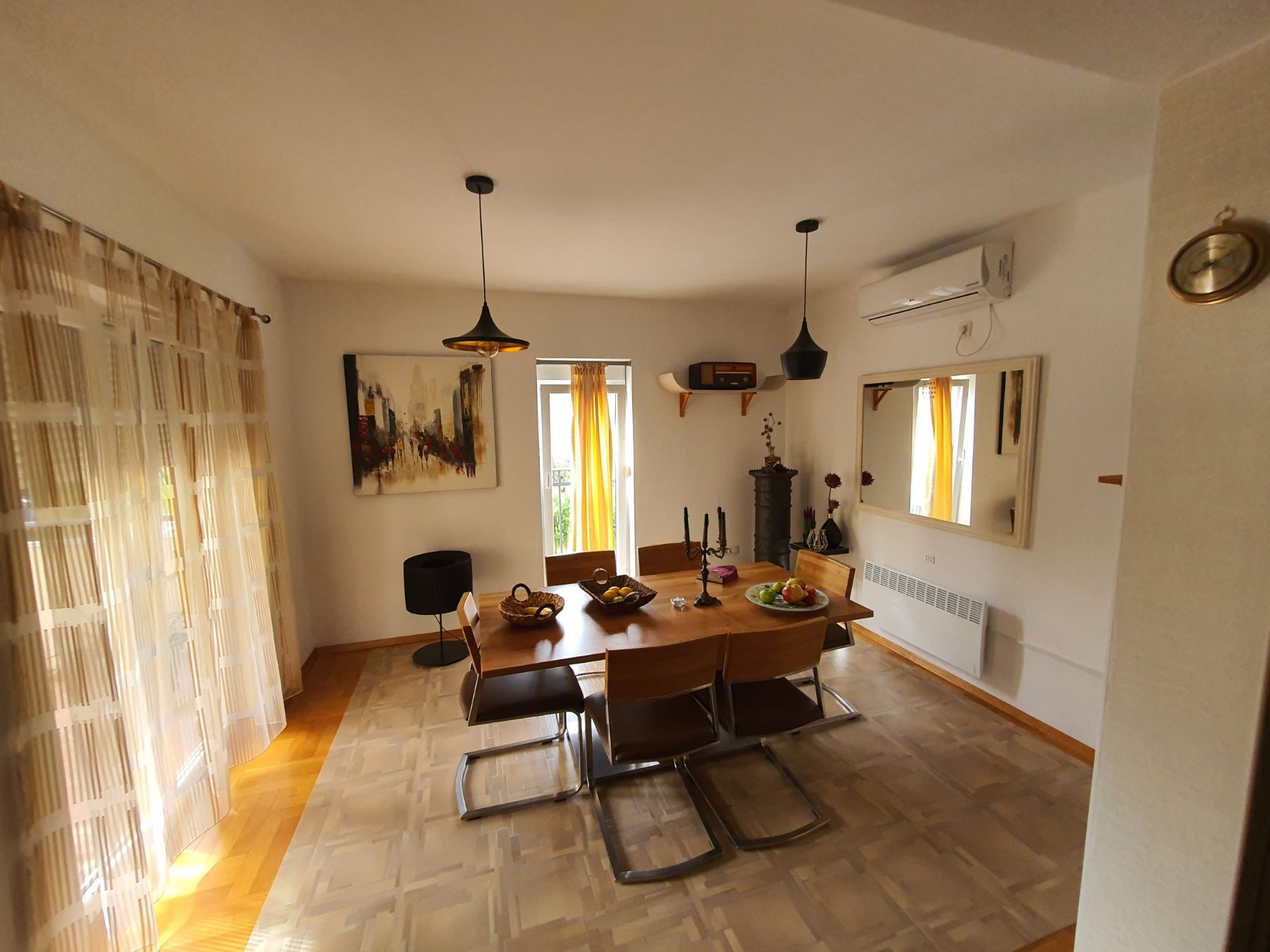 Kompletno opremljen dvosoban stan na sjajnoj poziciji Mrčevac-Tivat. (Na duzi vremenski period) - Amfora Real Estate