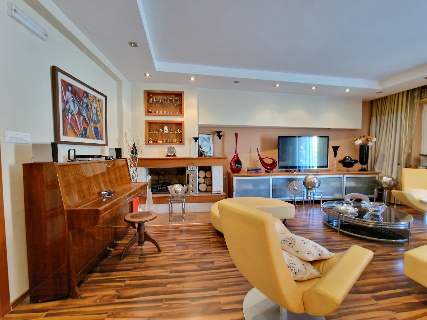 Jedinstvena ponuda,dvosoban stan površine 110m2 u  srcu Starog grada u Budvi. - Amfora Real Estate