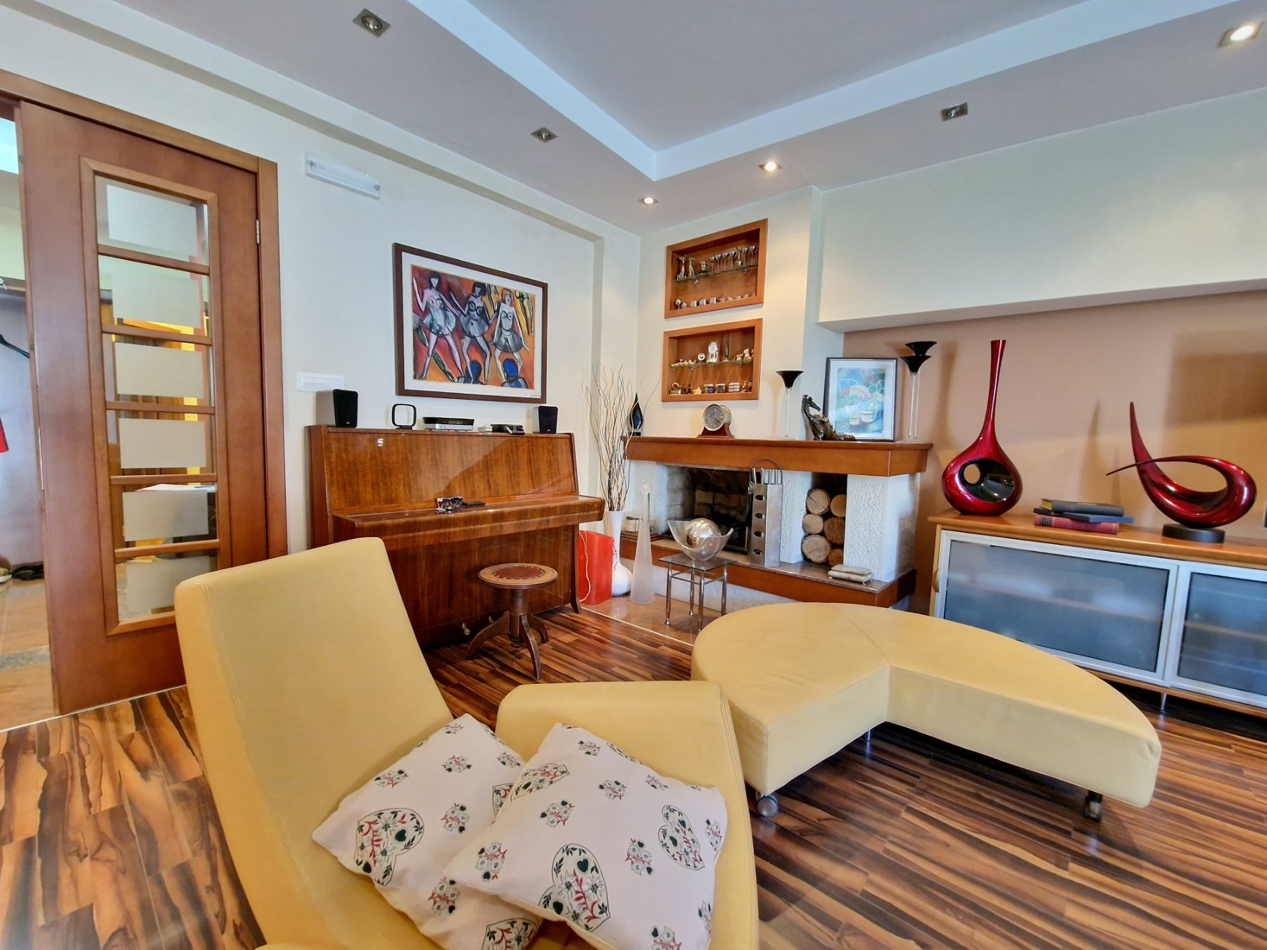 Jedinstvena ponuda,dvosoban stan površine 110m2 u  srcu Starog grada u Budvi. - Amfora Real Estate