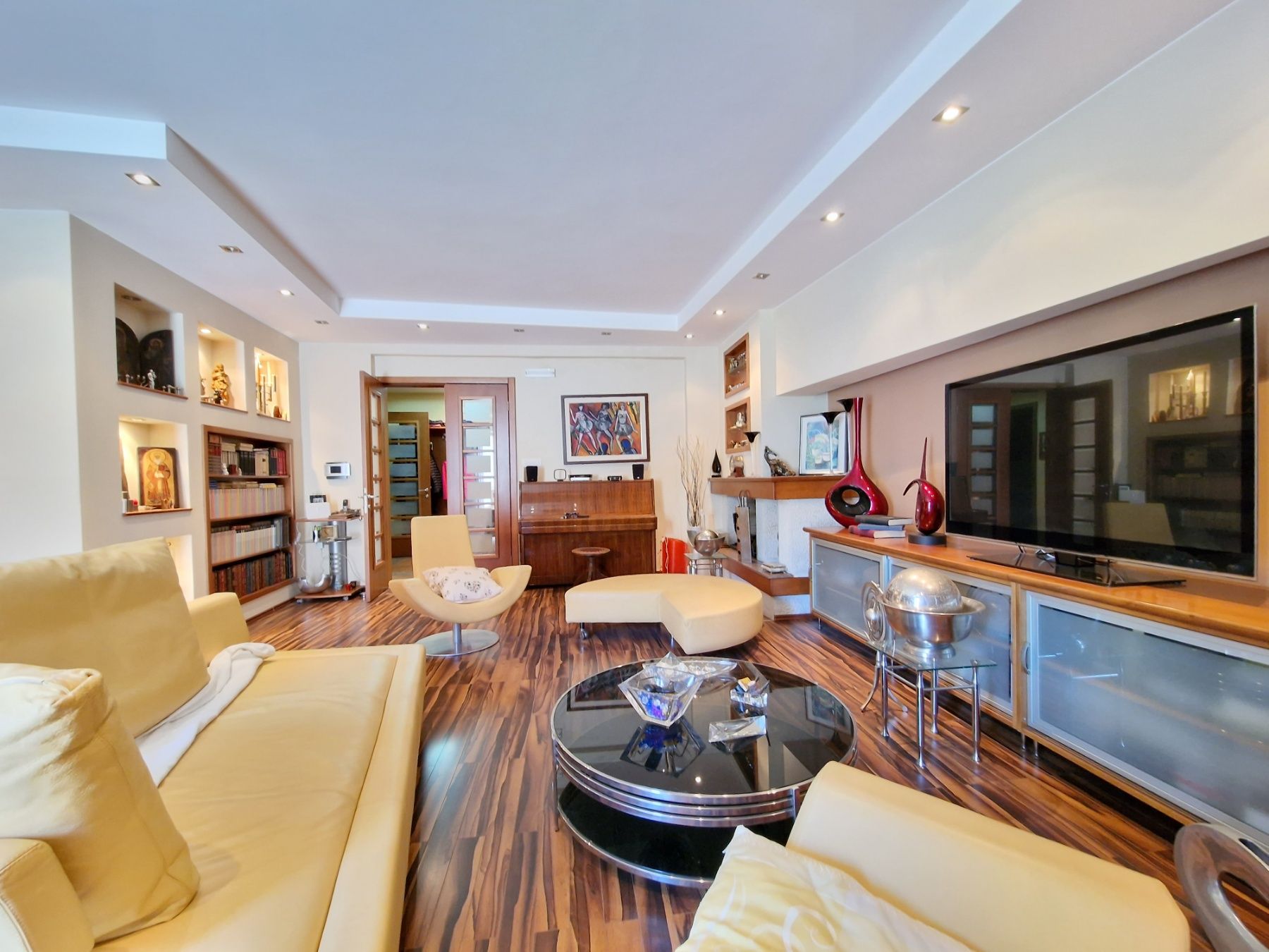 Jedinstvena ponuda,dvosoban stan površine 110m2 u  srcu Starog grada u Budvi. - Amfora Real Estate