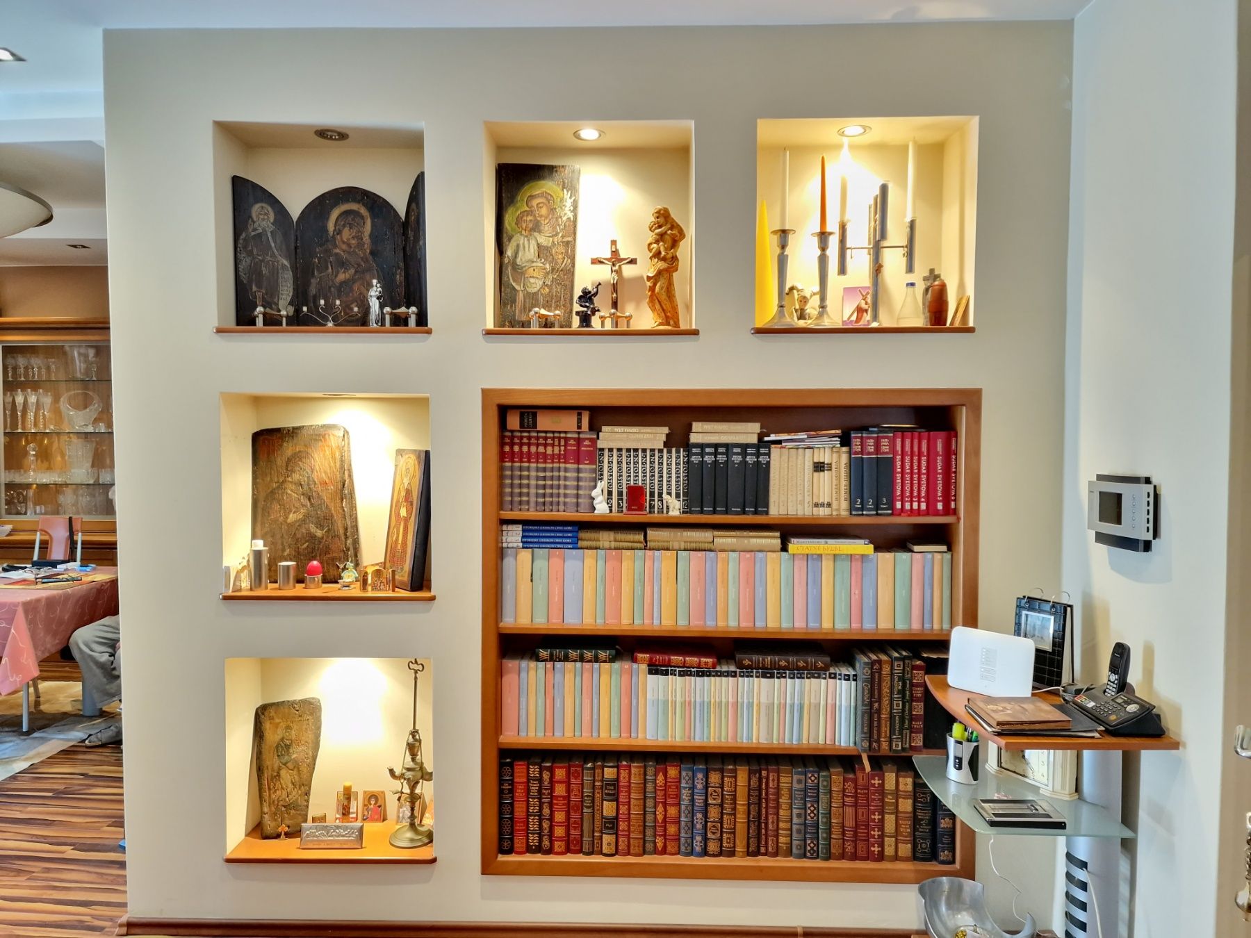 Jedinstvena ponuda,dvosoban stan površine 110m2 u  srcu Starog grada u Budvi. - Amfora Real Estate