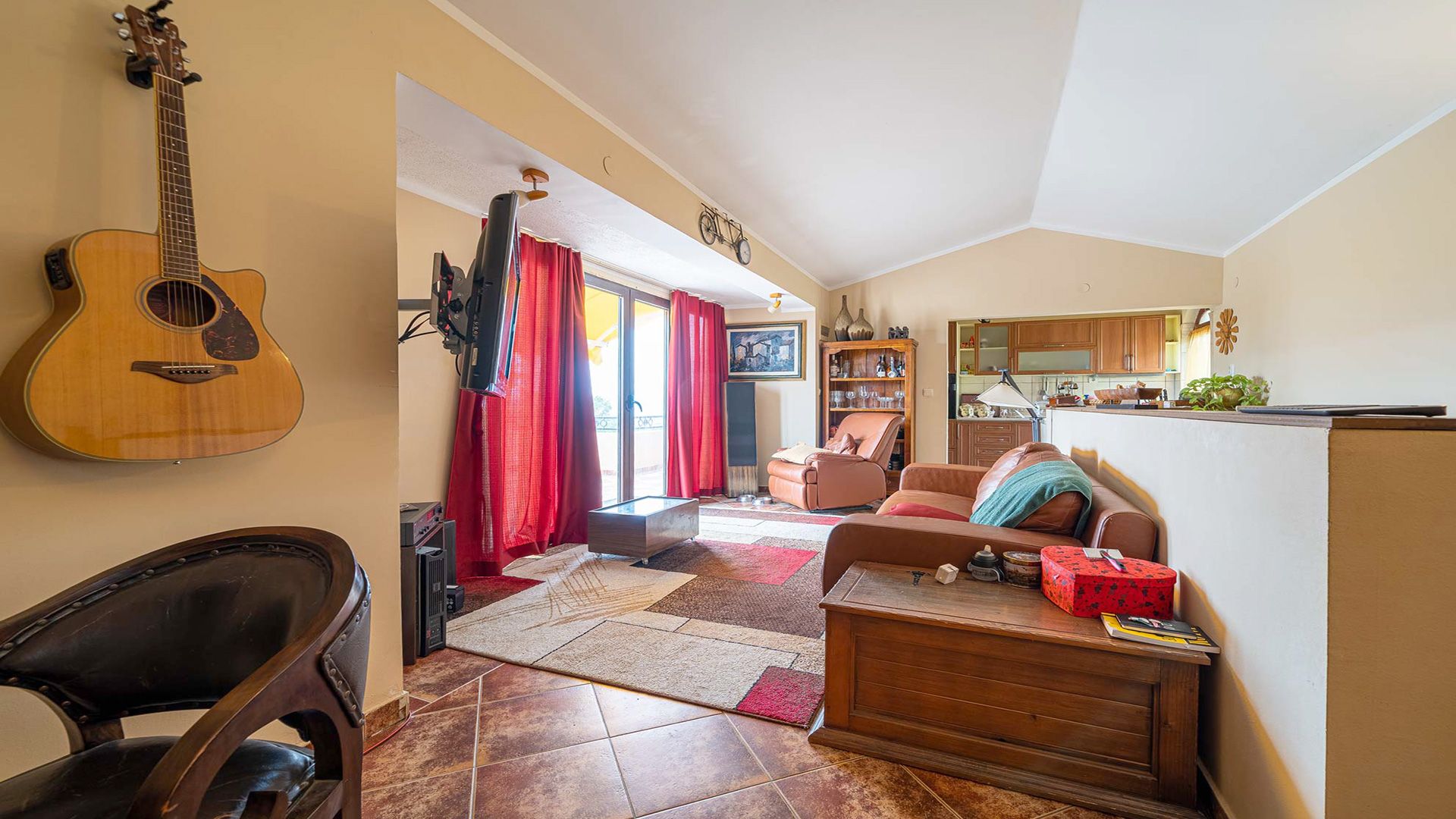 Na prodaju kuća sa bazenom,Kavač-Kotor - Amfora Real Estate
